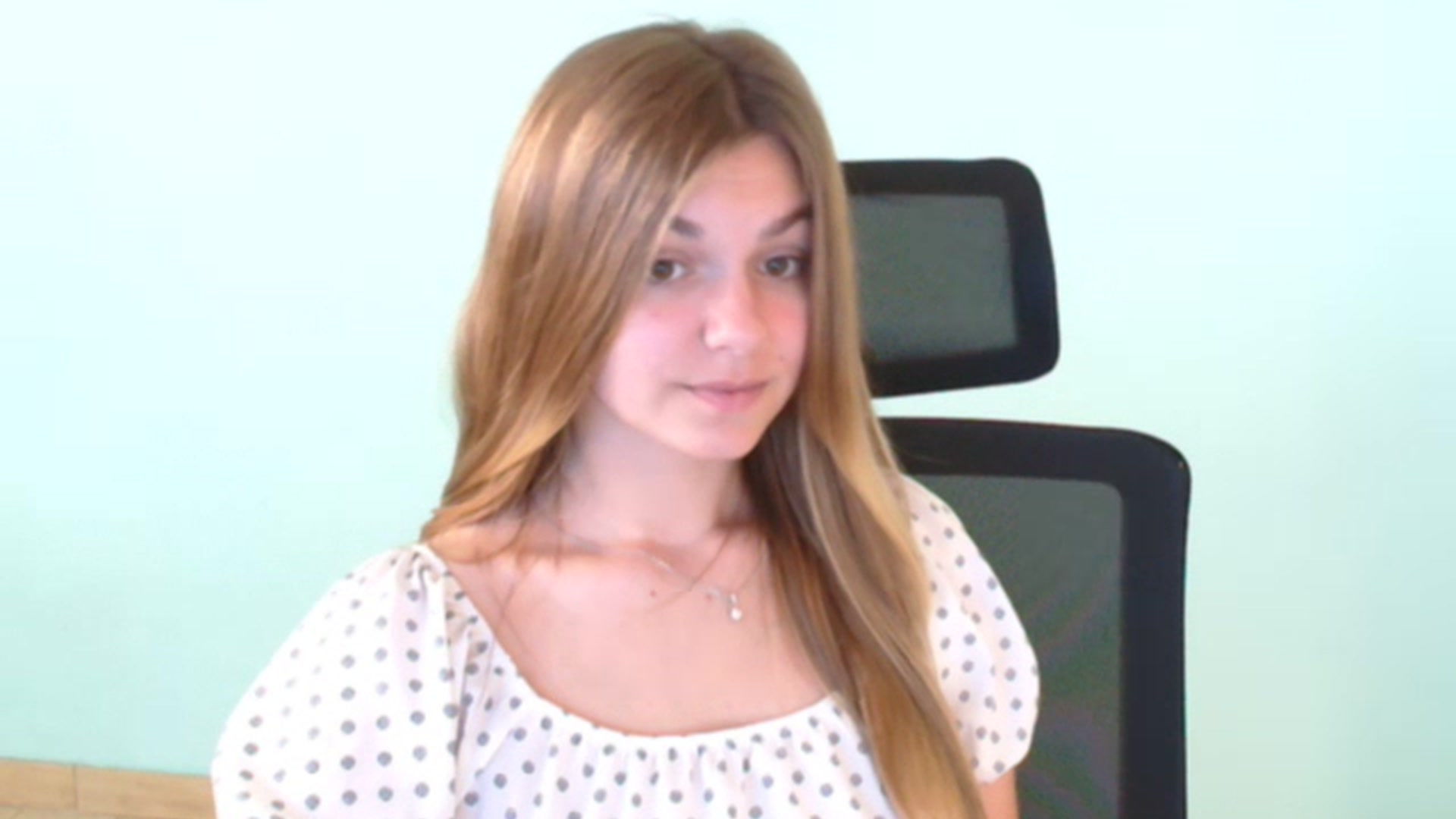 Gallery image thumbnail from Missi_More's myfreecams stream on, 07/21/2023, 07:59 image 14 of 20