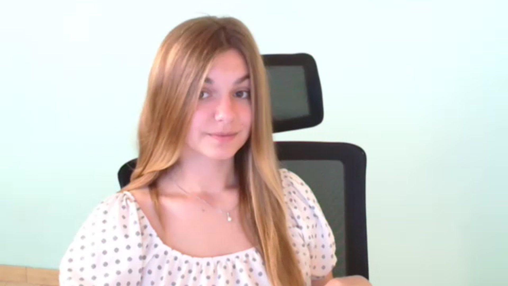 Gallery image thumbnail from Missi_More's myfreecams stream on, 07/21/2023, 07:59 image 3 of 20