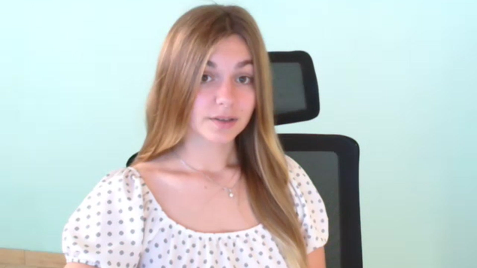 Gallery image thumbnail from Missi_More's myfreecams stream on, 07/21/2023, 07:59 image 9 of 20