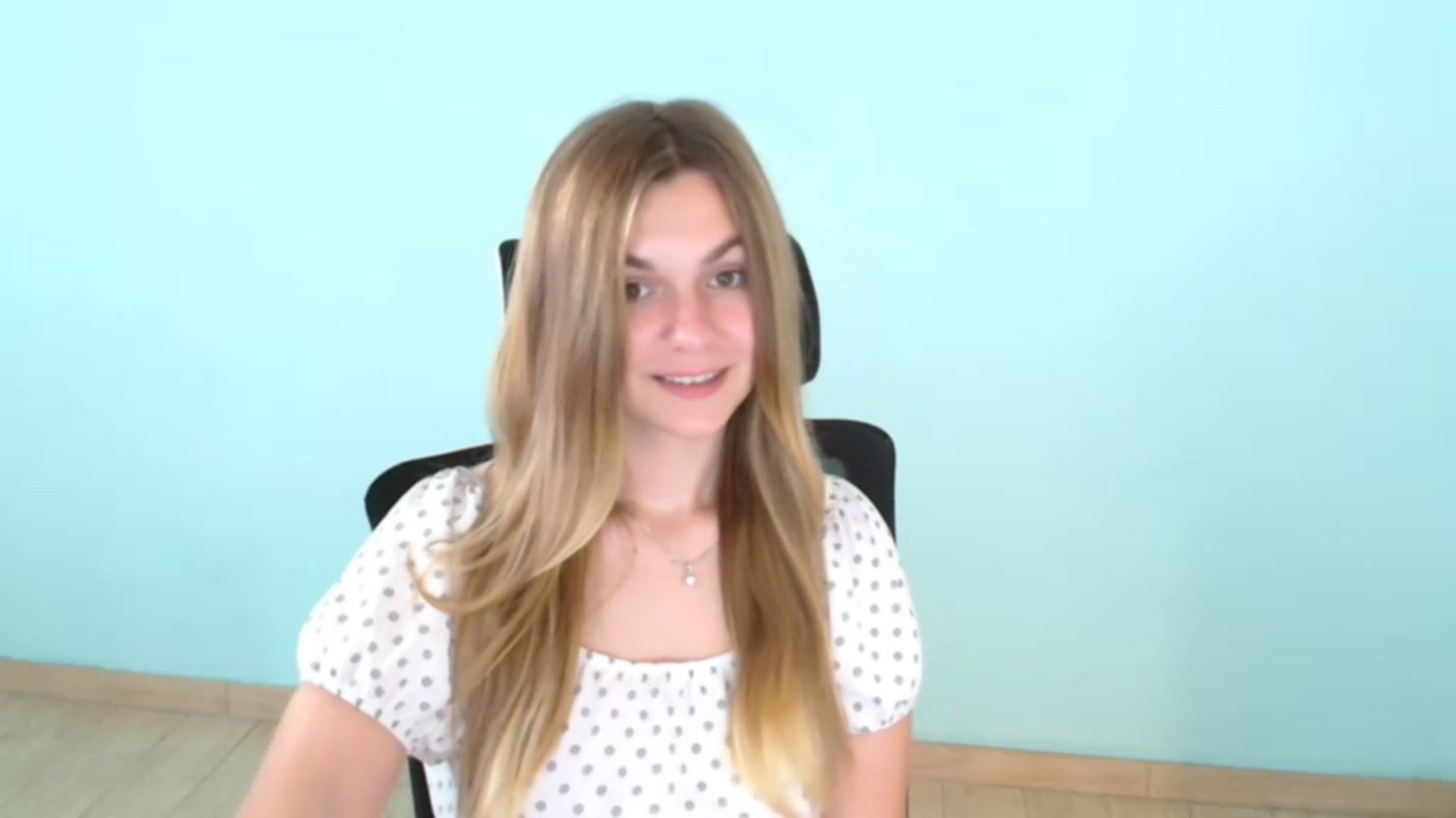 Gallery image thumbnail from Missi_More's myfreecams stream on, 07/21/2023, 10:41 image 14 of 20