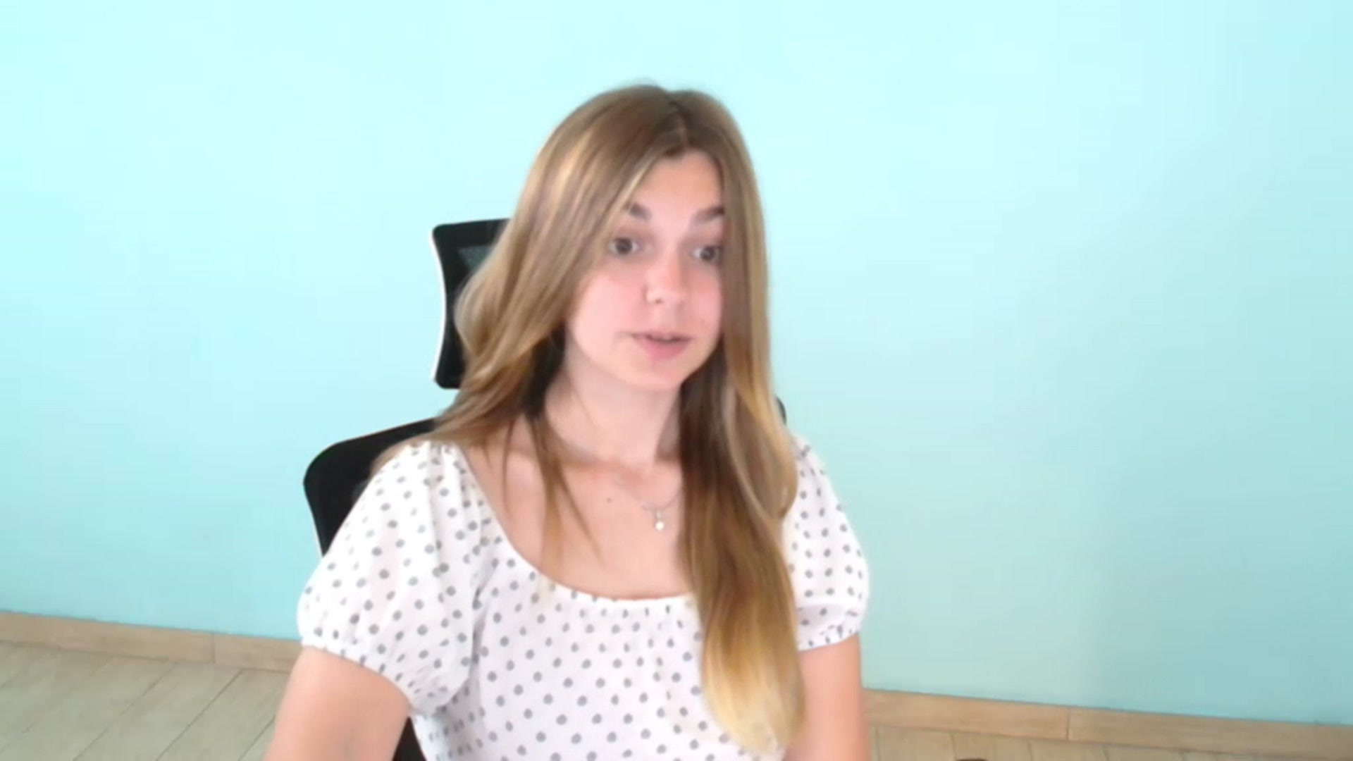 Gallery image thumbnail from Missi_More's myfreecams stream on, 07/21/2023, 10:41 image 13 of 20