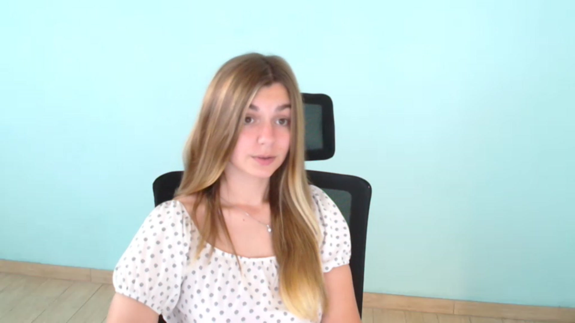 Gallery image thumbnail from Missi_More's myfreecams stream on, 07/21/2023, 10:41 image 11 of 20