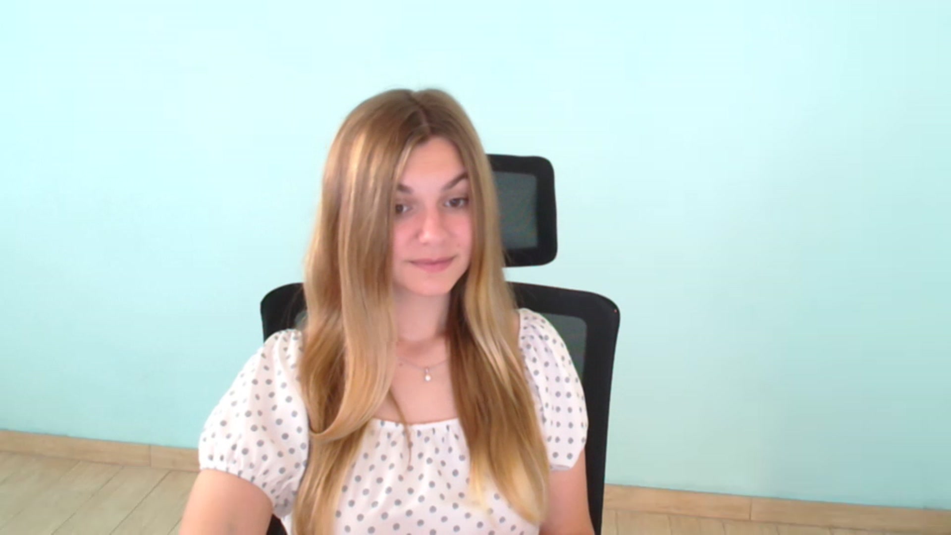 Gallery image thumbnail from Missi_More's myfreecams stream on, 07/21/2023, 10:41 image 7 of 20