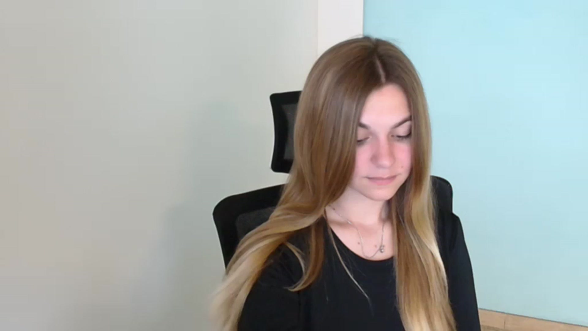 Gallery image thumbnail from Missi_More's myfreecams stream on, 07/22/2023, 19:42 image 1 of 20