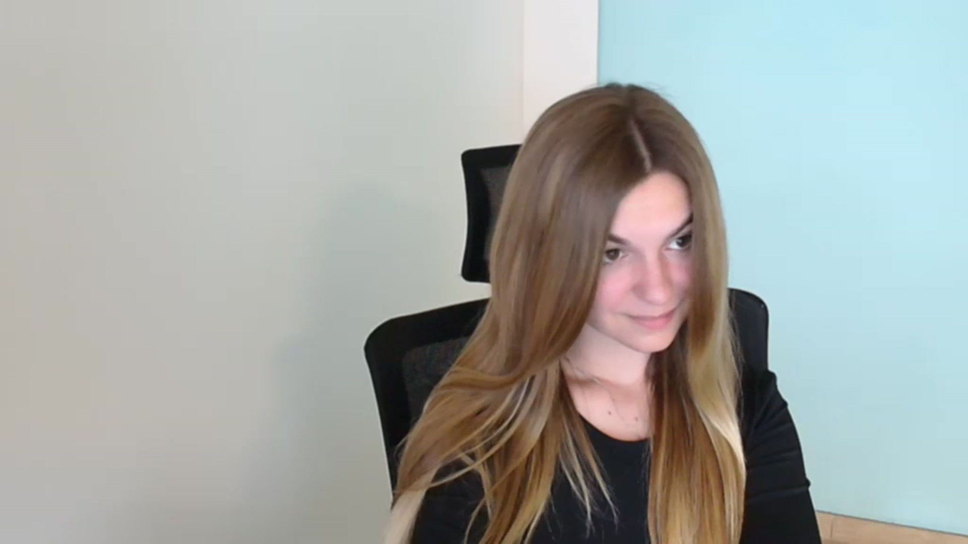 Gallery image thumbnail from Missi_More's myfreecams stream on, 07/22/2023, 19:42 image 5 of 20