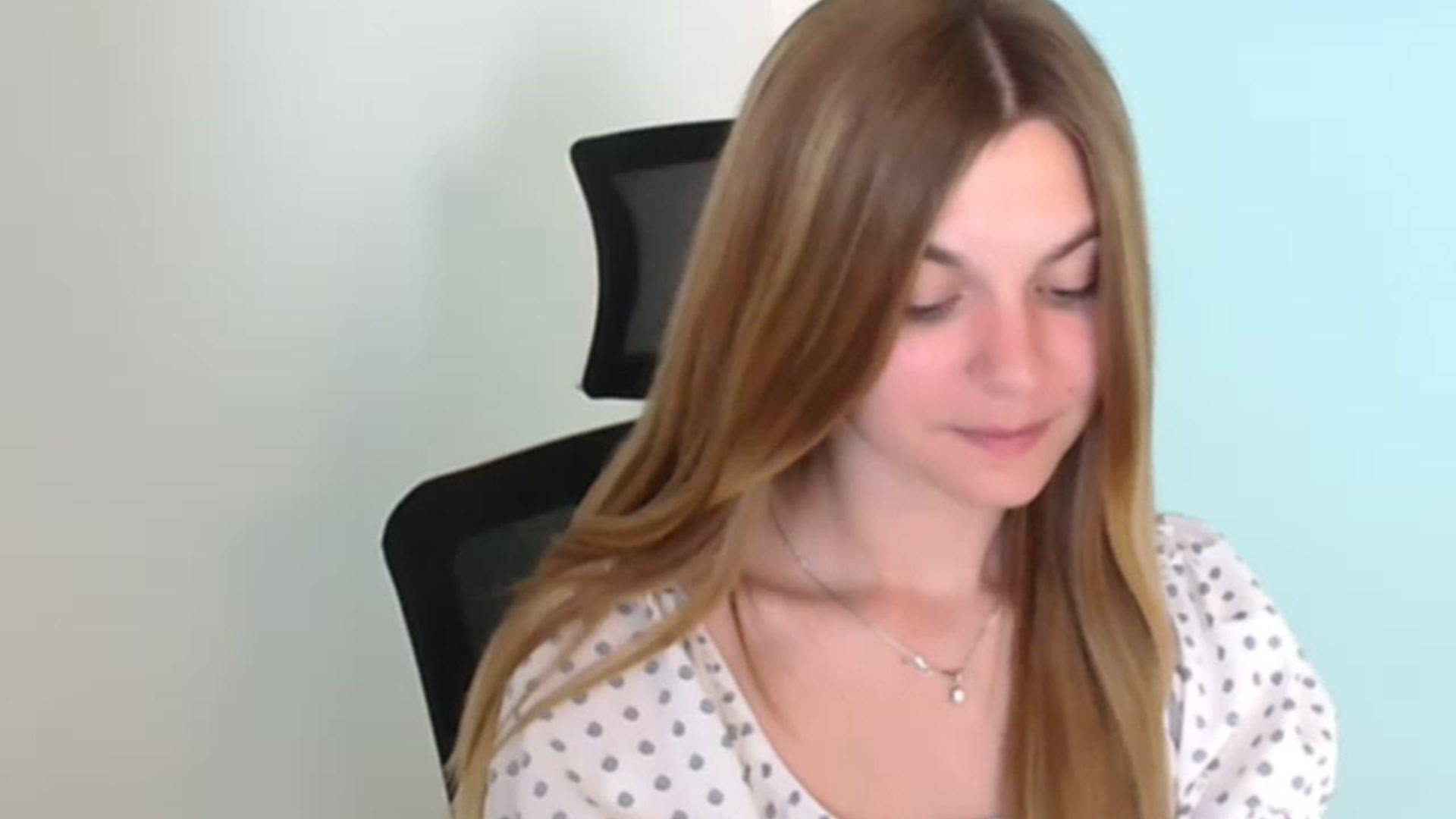 Gallery image thumbnail from Missi_More's myfreecams stream on, 07/23/2023, 01:11 image 18 of 20
