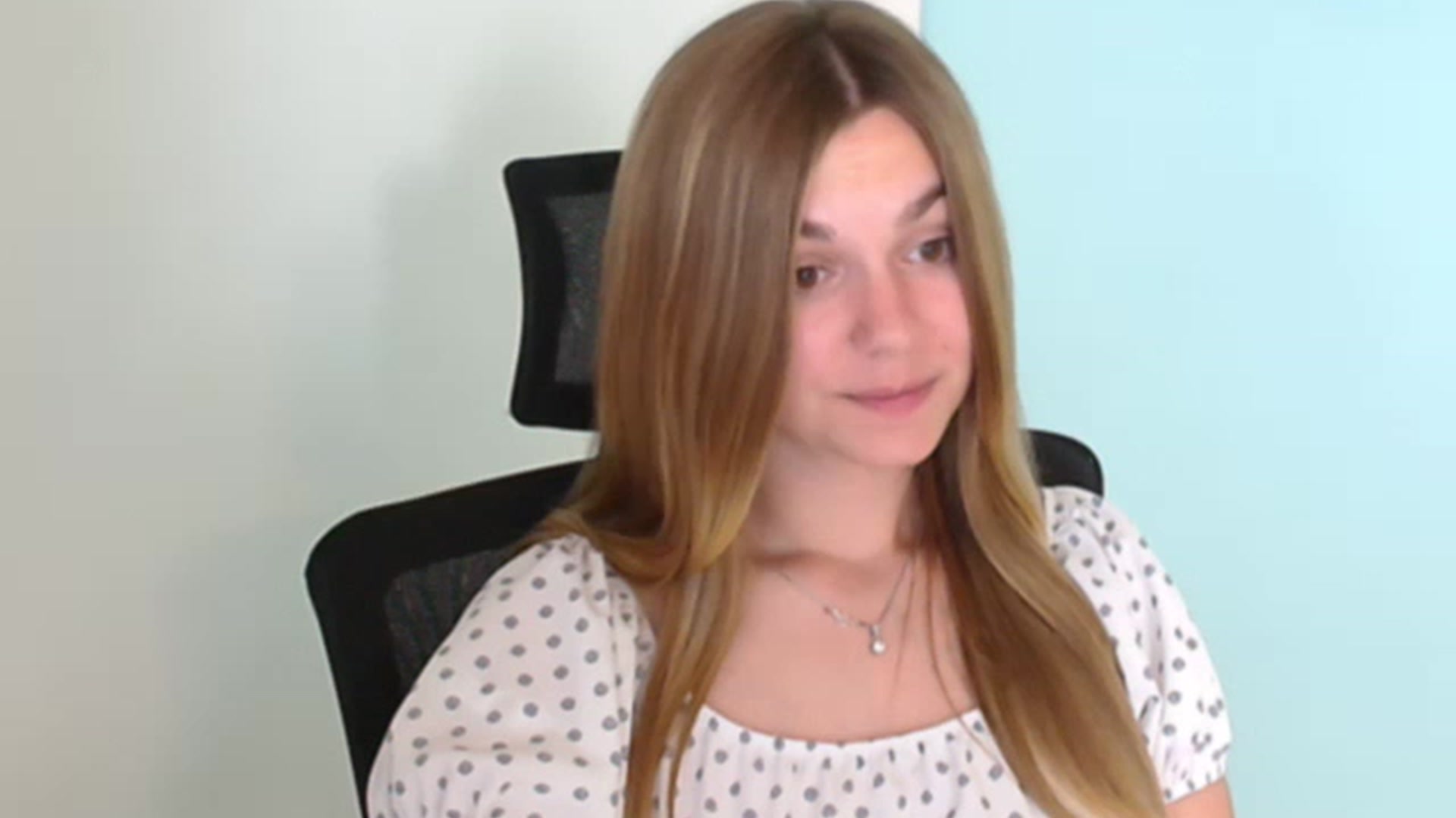 Gallery image thumbnail from Missi_More's myfreecams stream on, 07/23/2023, 01:11 image 13 of 20