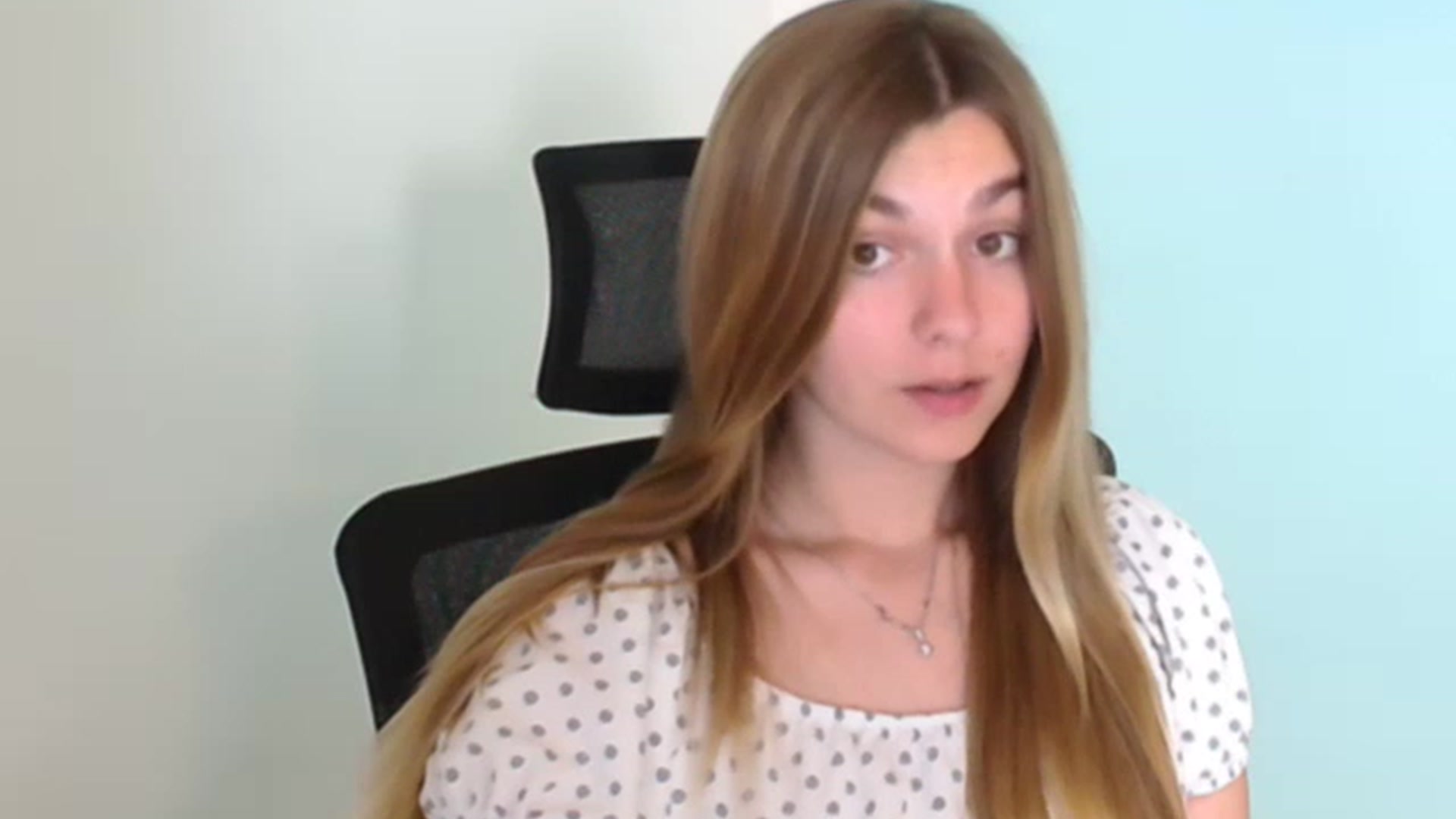 Gallery image thumbnail from Missi_More's myfreecams stream on, 07/23/2023, 01:11 image 3 of 20