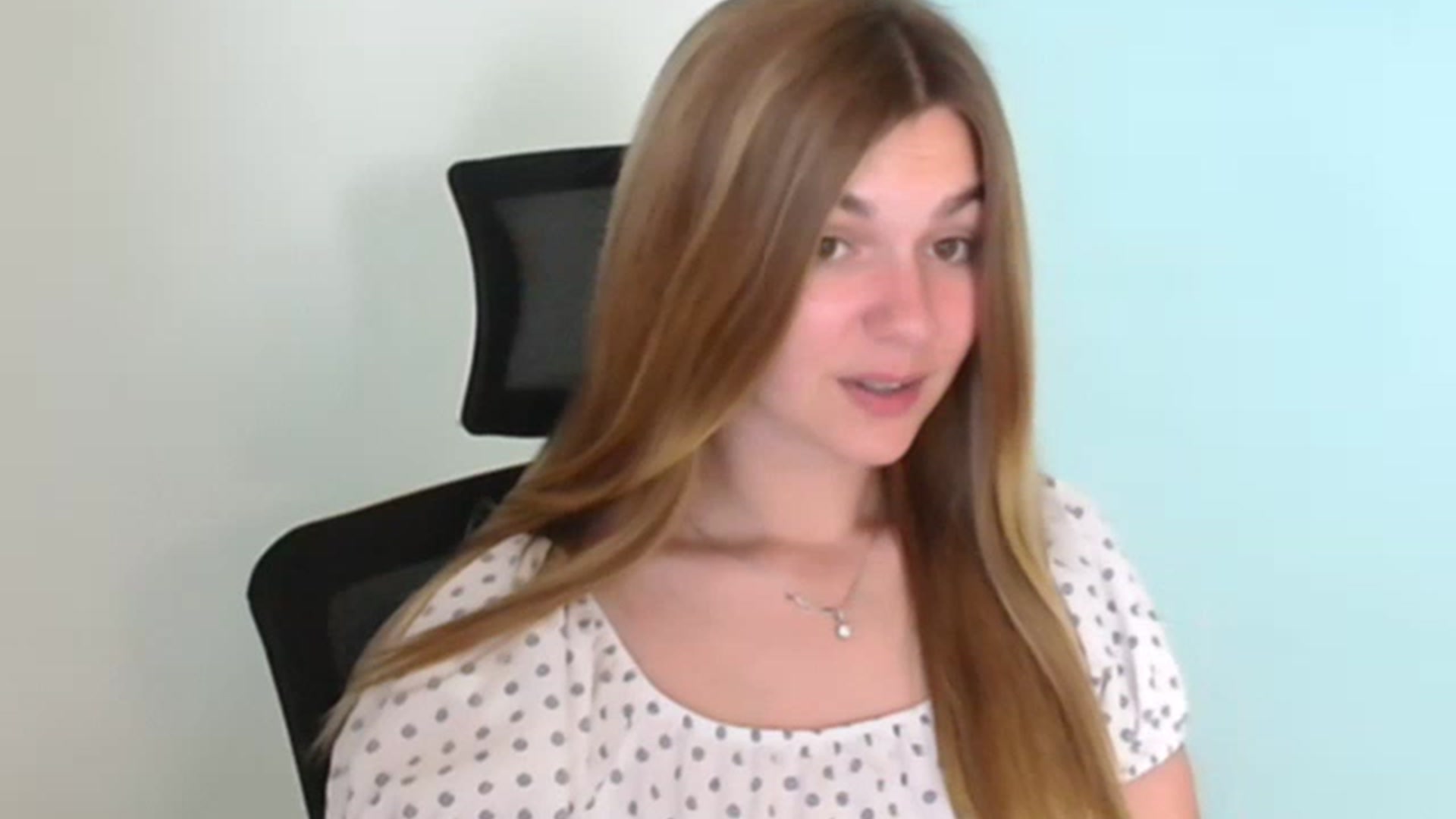 Gallery image thumbnail from Missi_More's myfreecams stream on, 07/23/2023, 01:11 image 10 of 20