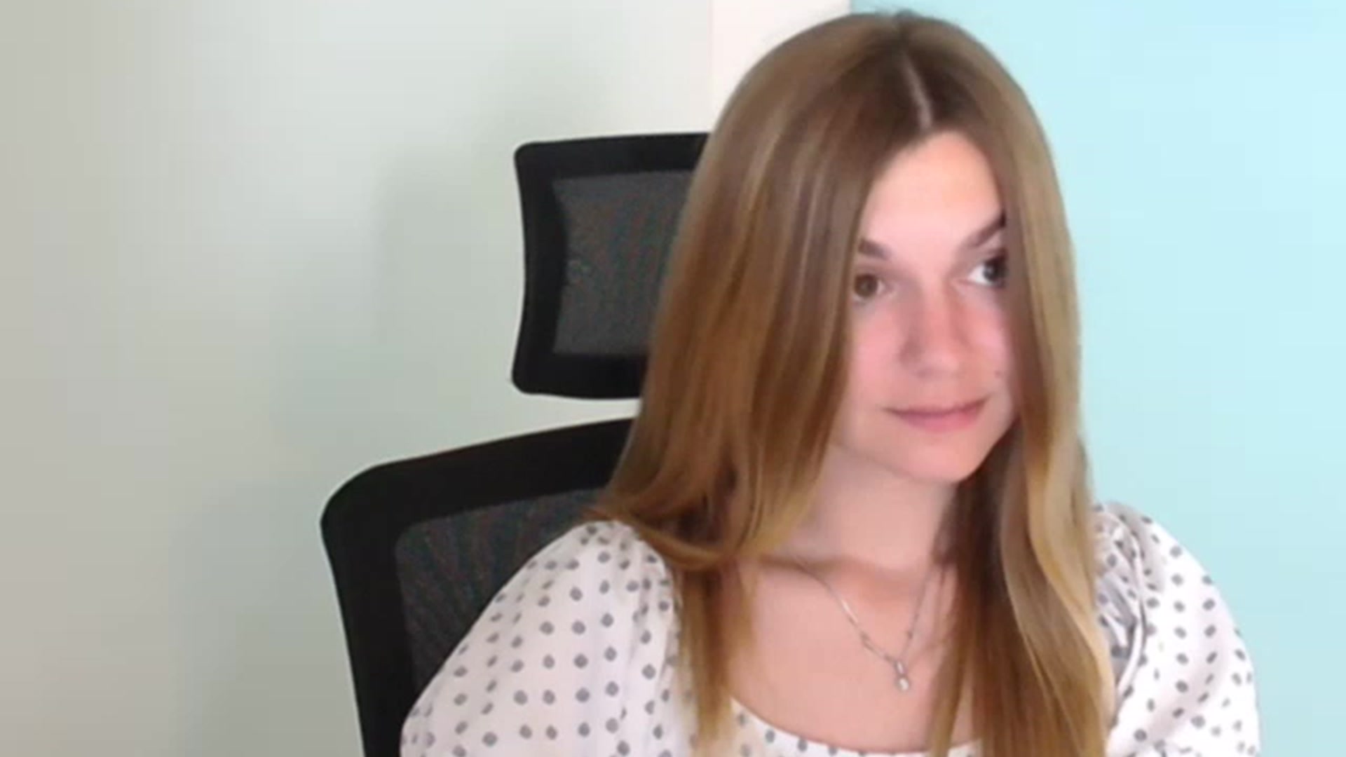 Gallery image thumbnail from Missi_More's myfreecams stream on, 07/23/2023, 01:11 image 4 of 20