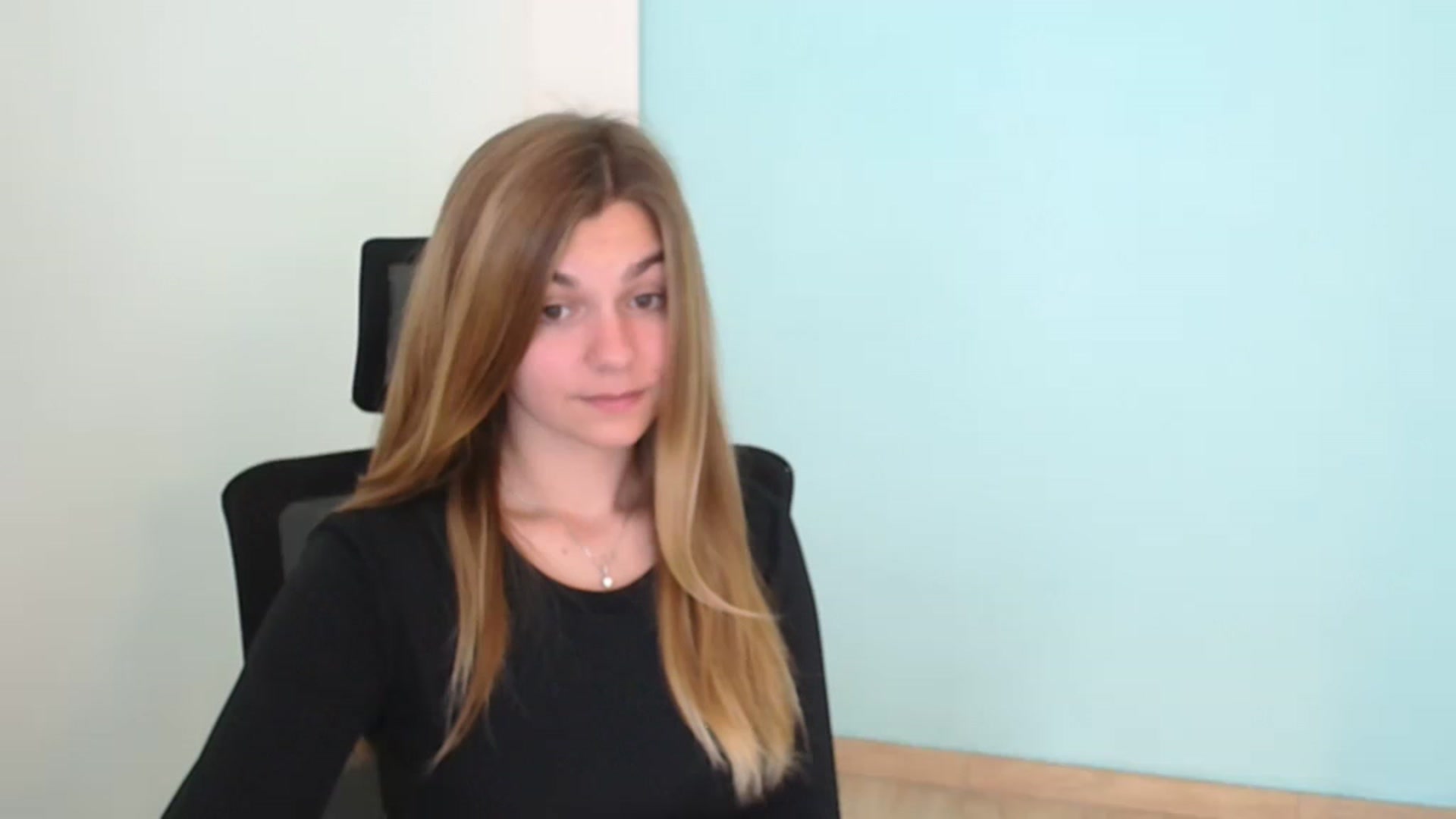 Gallery image thumbnail from Missi_More's myfreecams stream on, 07/24/2023, 08:17 image 13 of 20