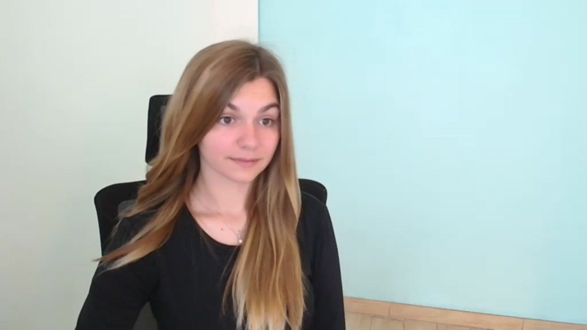 Gallery image thumbnail from Missi_More's myfreecams stream on, 07/24/2023, 08:17 image 10 of 20