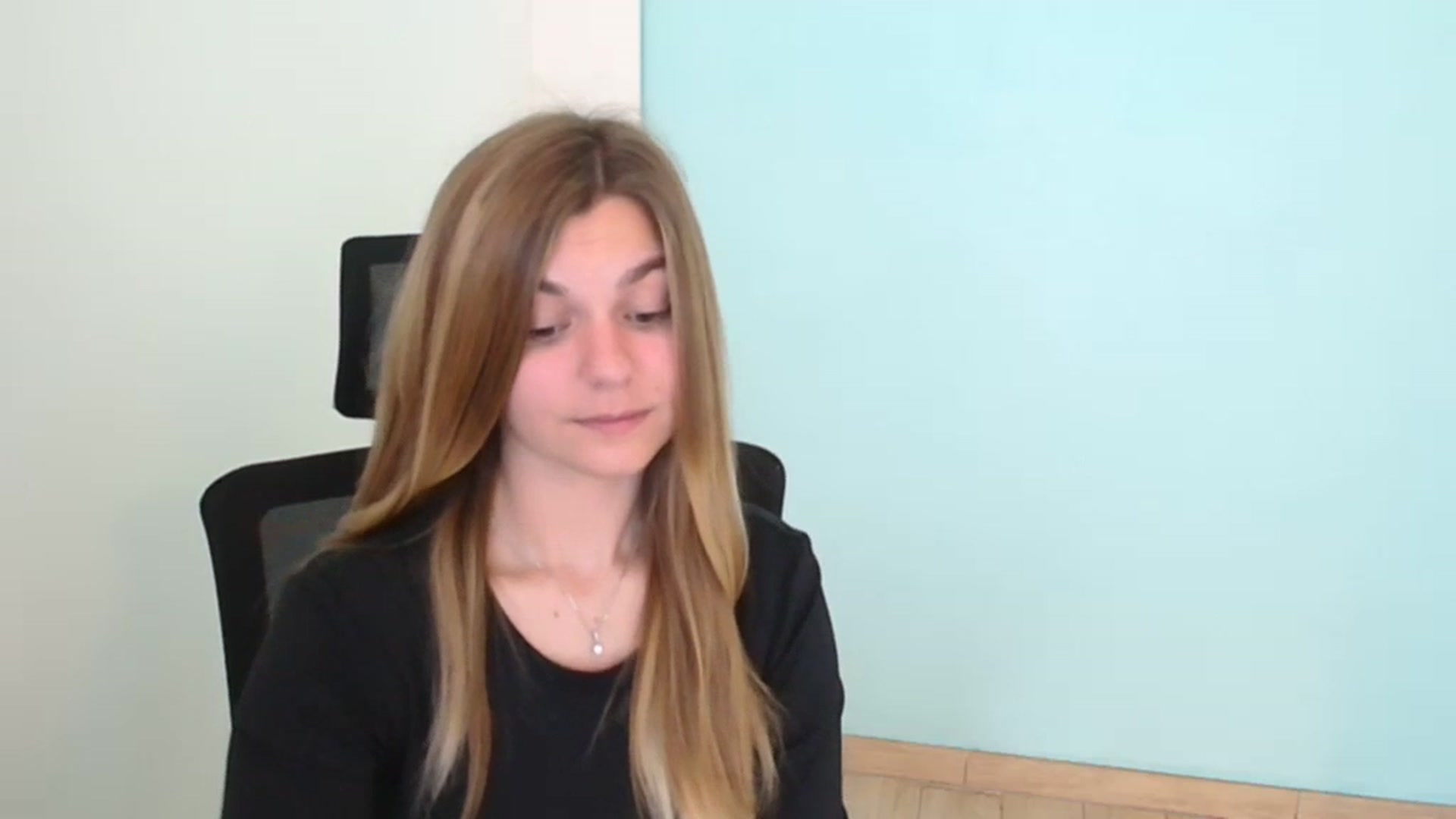 Gallery image thumbnail from Missi_More's myfreecams stream on, 07/24/2023, 08:17 image 11 of 20