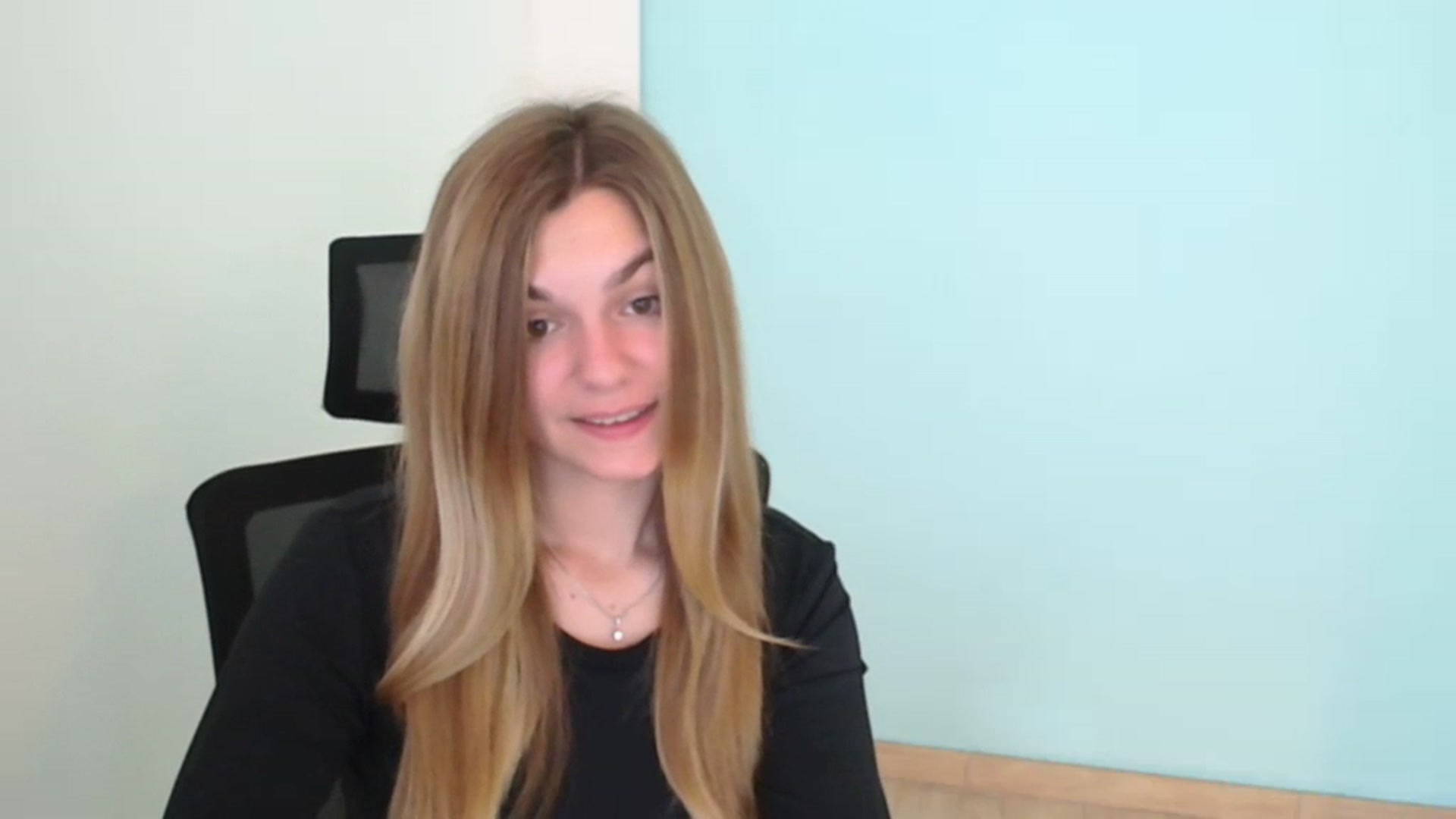 Gallery image thumbnail from Missi_More's myfreecams stream on, 07/24/2023, 08:17 image 3 of 20