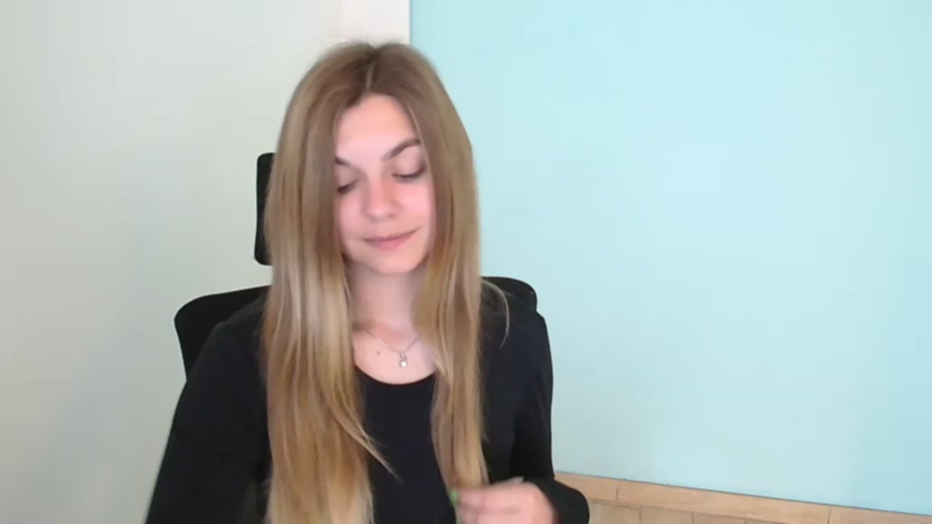 Gallery image thumbnail from Missi_More's myfreecams stream on, 07/24/2023, 08:55 image 5 of 20