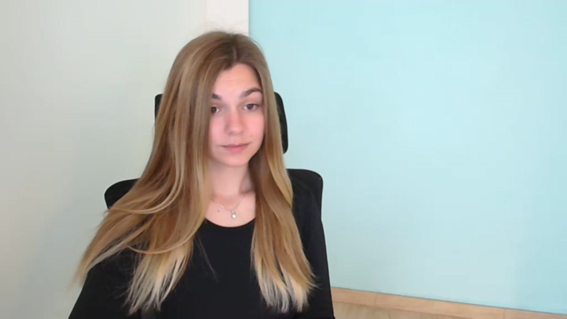 Gallery image thumbnail from Missi_More's myfreecams stream on, 07/24/2023, 08:55 image 6 of 20