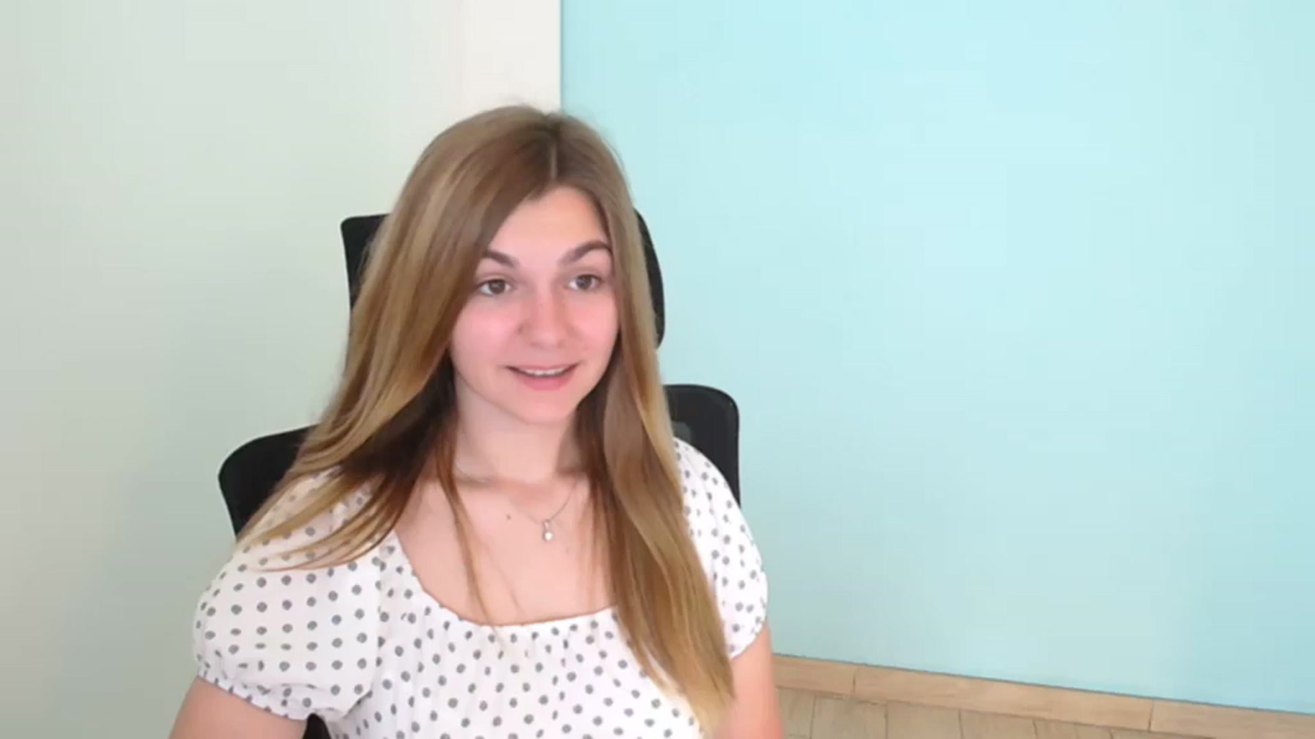 Gallery image thumbnail from Missi_More's myfreecams stream on, 07/24/2023, 10:20 image 1 of 20