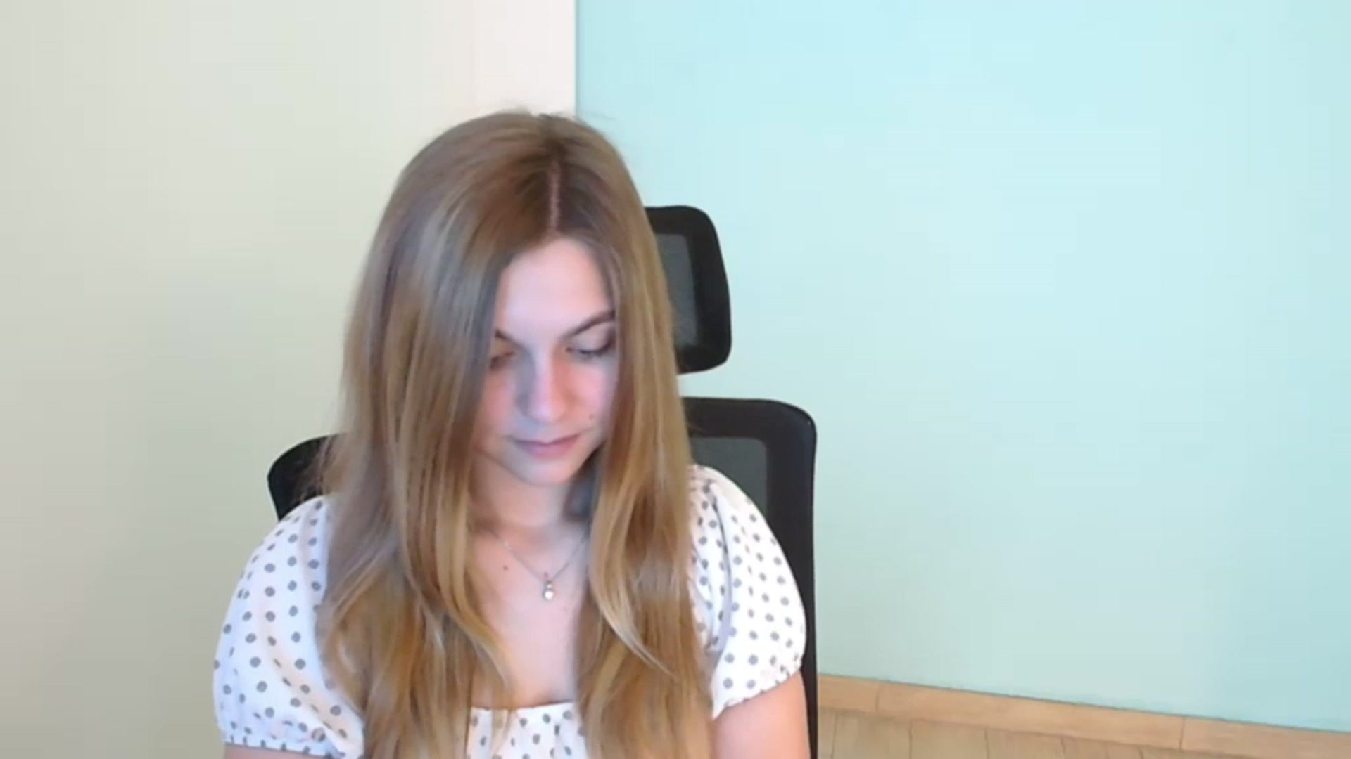 Gallery image thumbnail from Missi_More's myfreecams stream on, 07/24/2023, 10:20 image 18 of 20