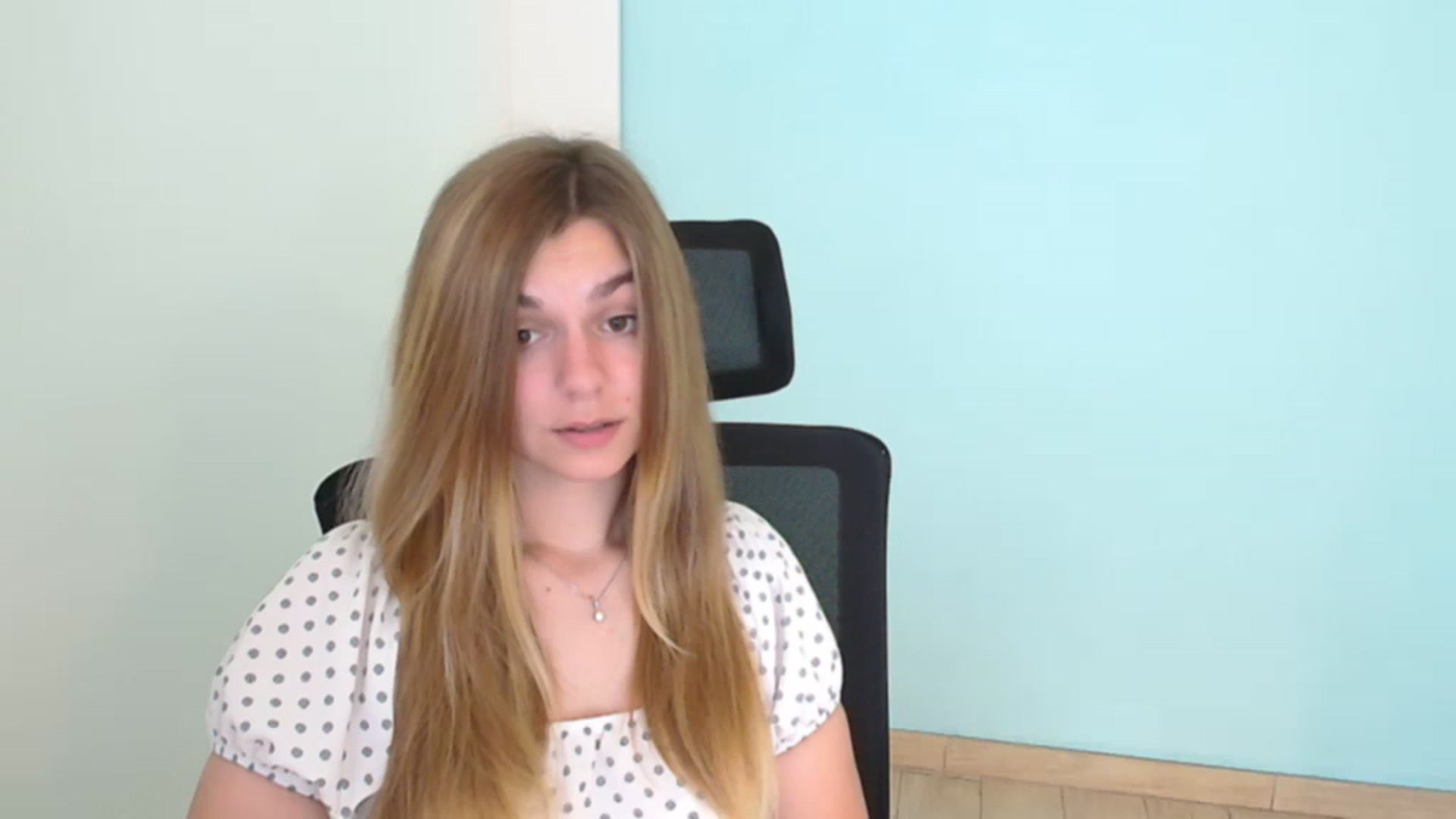 Gallery image thumbnail from Missi_More's myfreecams stream on, 07/24/2023, 10:20 image 8 of 20