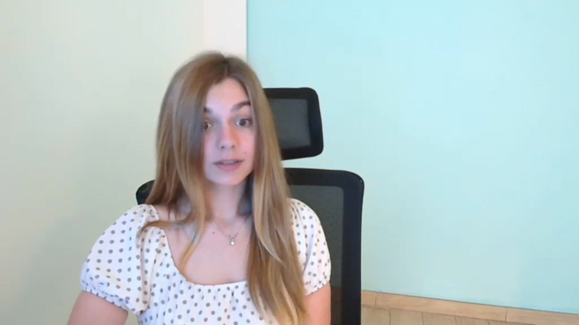 Gallery image thumbnail from Missi_More's myfreecams stream on, 07/24/2023, 10:20 image 11 of 20