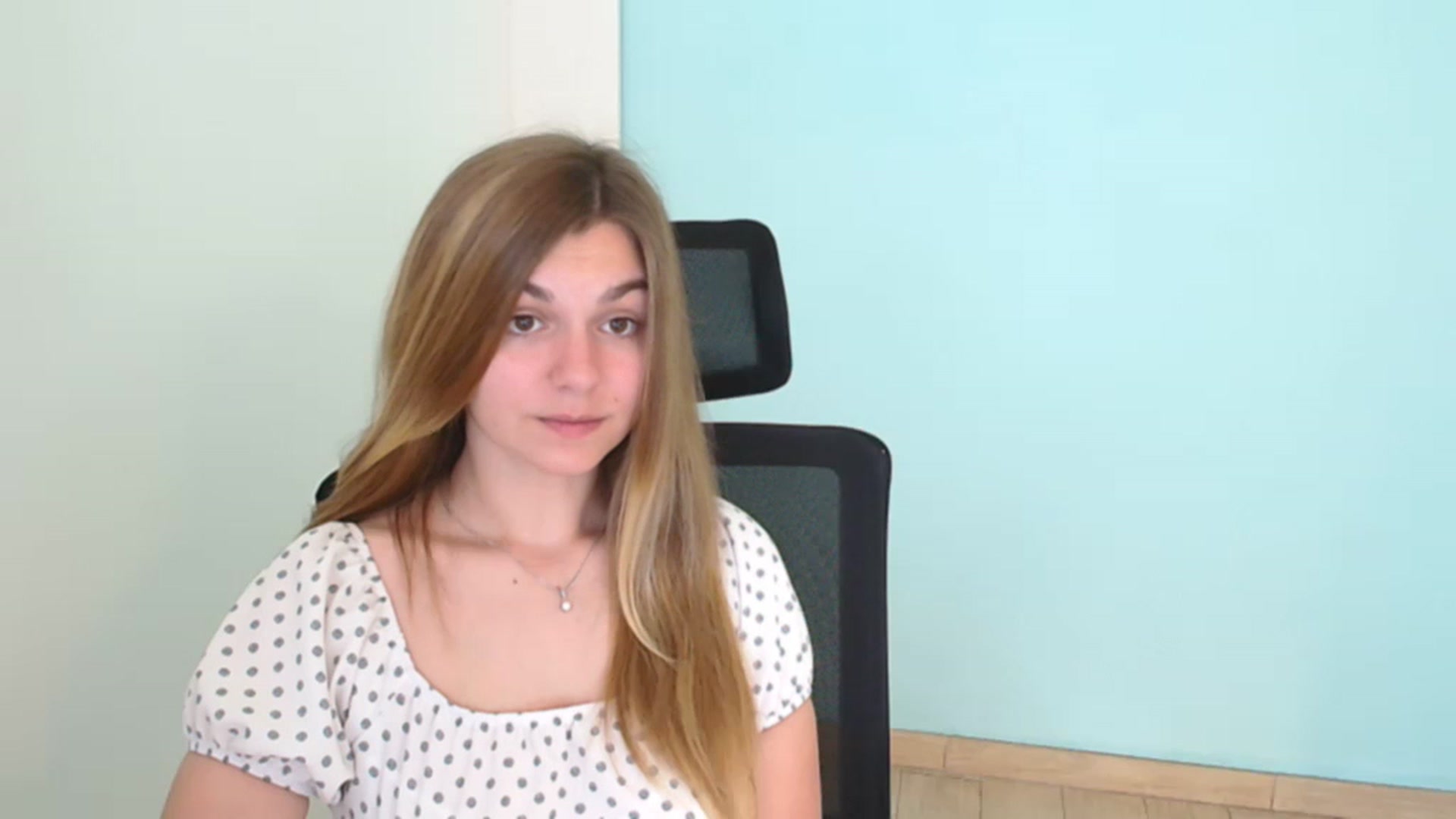 Gallery image thumbnail from Missi_More's myfreecams stream on, 07/24/2023, 10:20 image 9 of 20