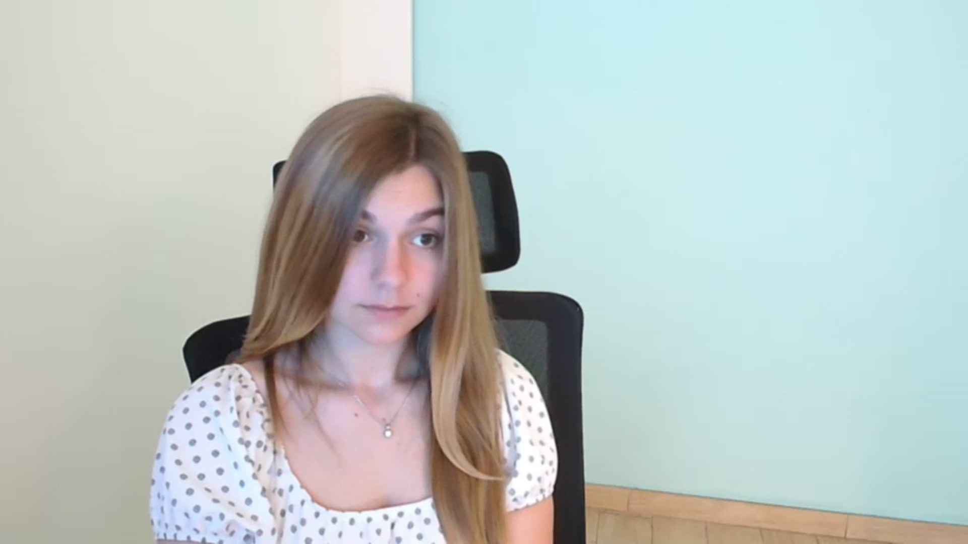 Gallery image thumbnail from Missi_More's myfreecams stream on, 07/24/2023, 10:20 image 15 of 20