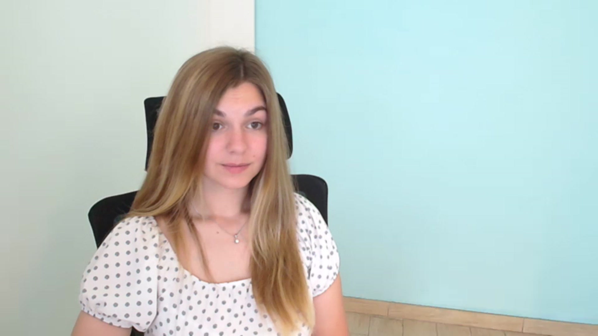 Gallery image thumbnail from Missi_More's myfreecams stream on, 07/24/2023, 10:20 image 4 of 20