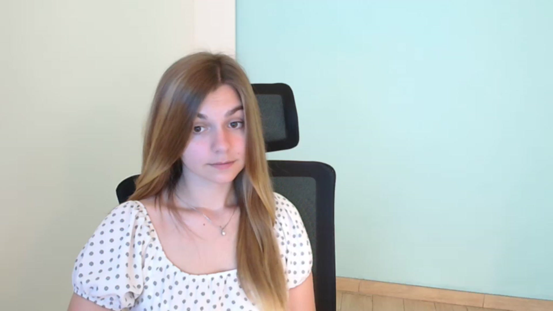 Gallery image thumbnail from Missi_More's myfreecams stream on, 07/24/2023, 10:20 image 12 of 20