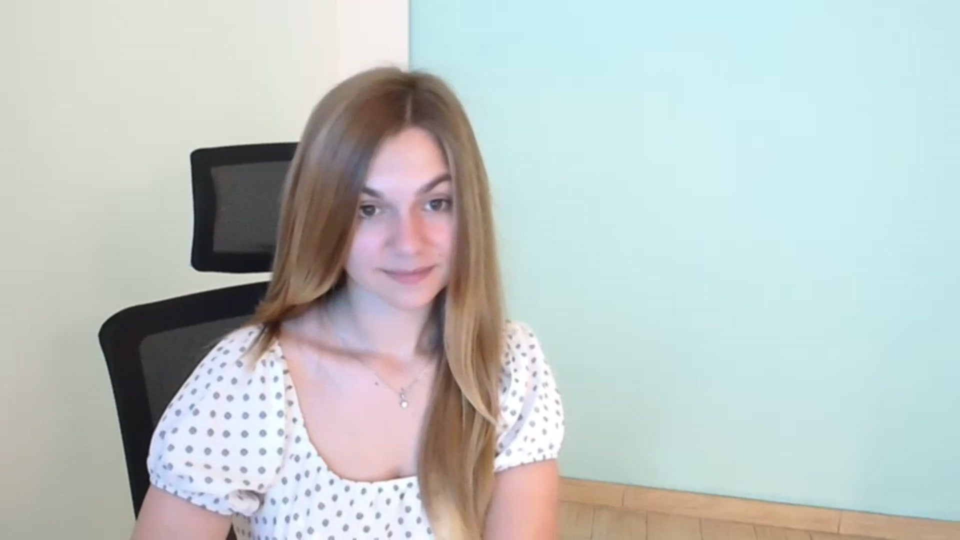 Gallery image thumbnail from Missi_More's myfreecams stream on, 07/24/2023, 10:20 image 20 of 20