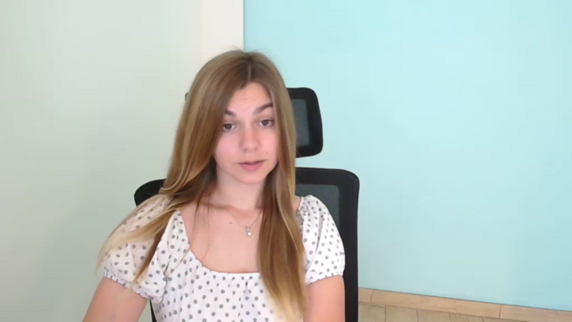 Gallery image thumbnail from Missi_More's myfreecams stream on, 07/24/2023, 10:20 image 6 of 20
