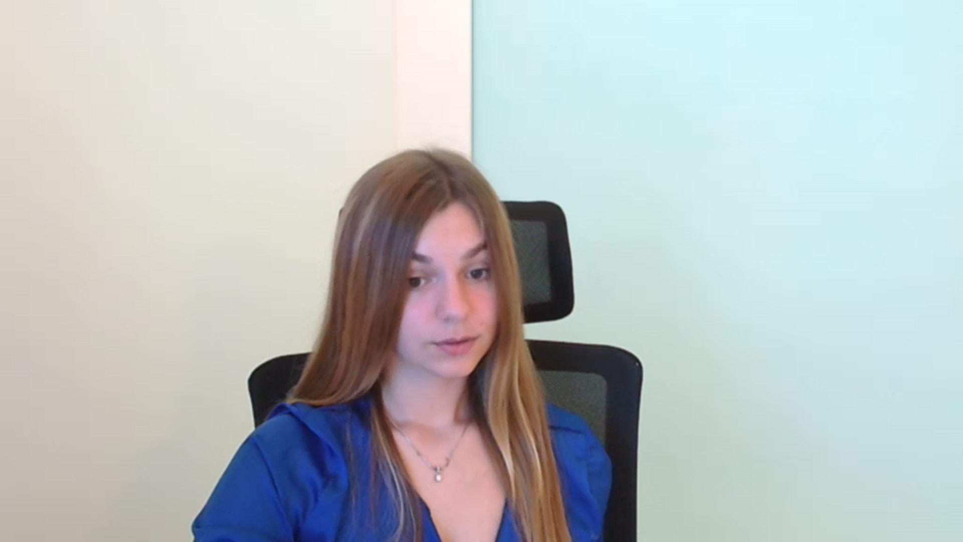 Gallery image thumbnail from Missi_More's myfreecams stream on, 07/25/2023, 06:25 image 17 of 20