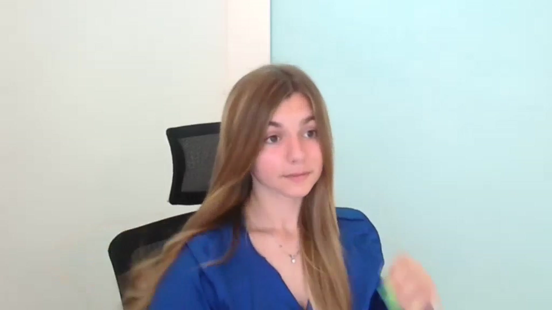 Gallery image thumbnail from Missi_More's myfreecams stream on, 07/25/2023, 06:25 image 5 of 20