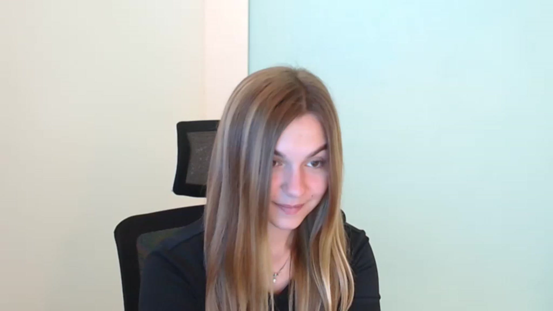 Gallery image thumbnail from Missi_More's myfreecams stream on, 07/25/2023, 07:54 image 11 of 20