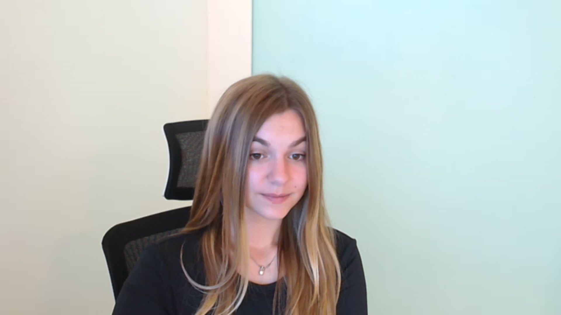 Gallery image thumbnail from Missi_More's myfreecams stream on, 07/25/2023, 07:54 image 13 of 20