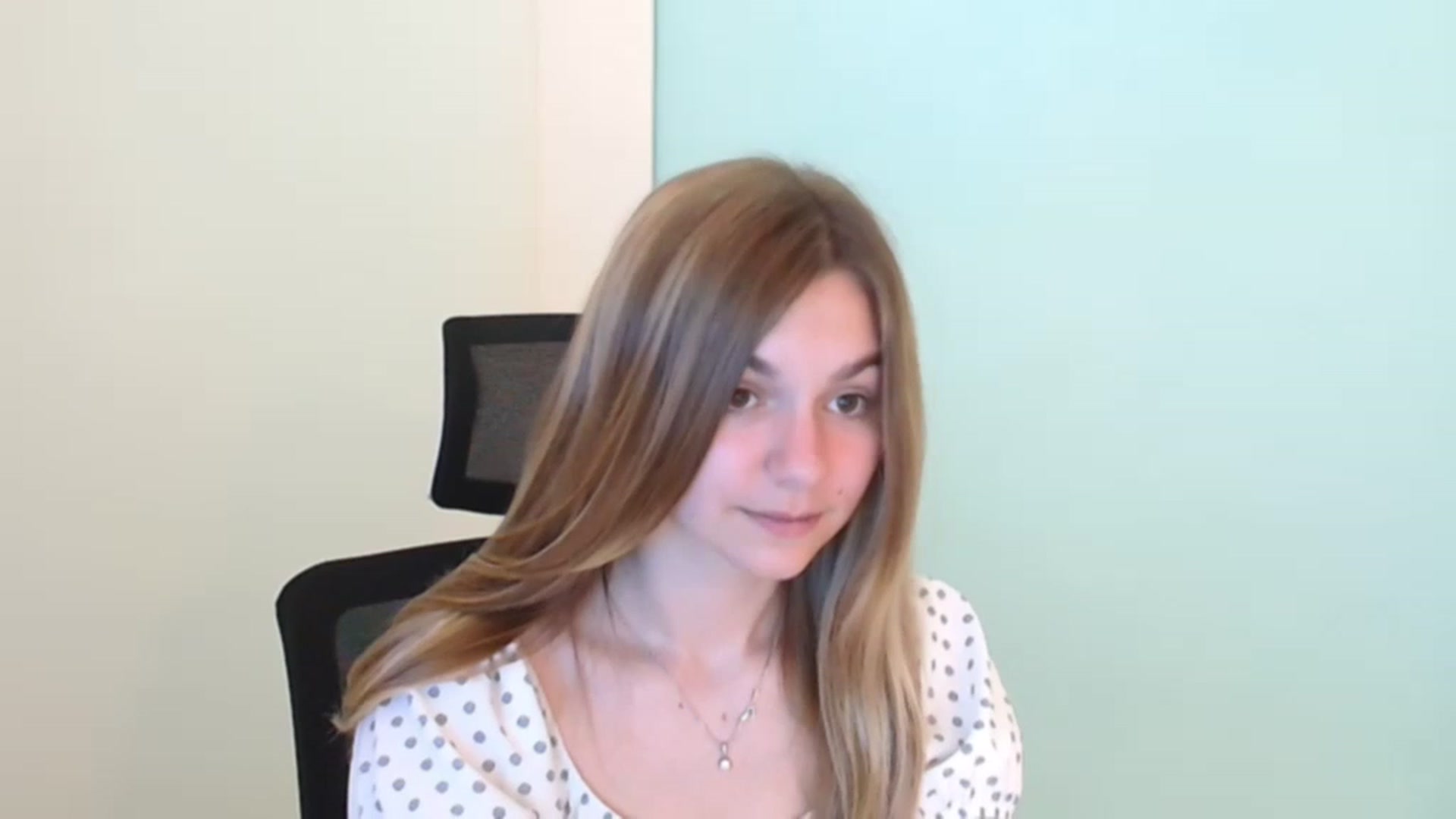 Gallery image thumbnail from Missi_More's myfreecams stream on, 07/25/2023, 07:54 image 16 of 20