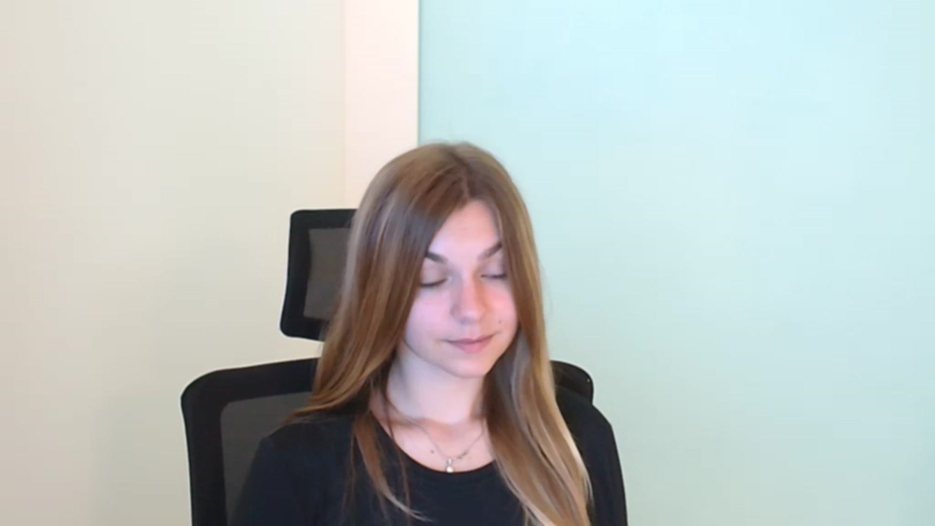 Gallery image thumbnail from Missi_More's myfreecams stream on, 07/25/2023, 07:54 image 10 of 20
