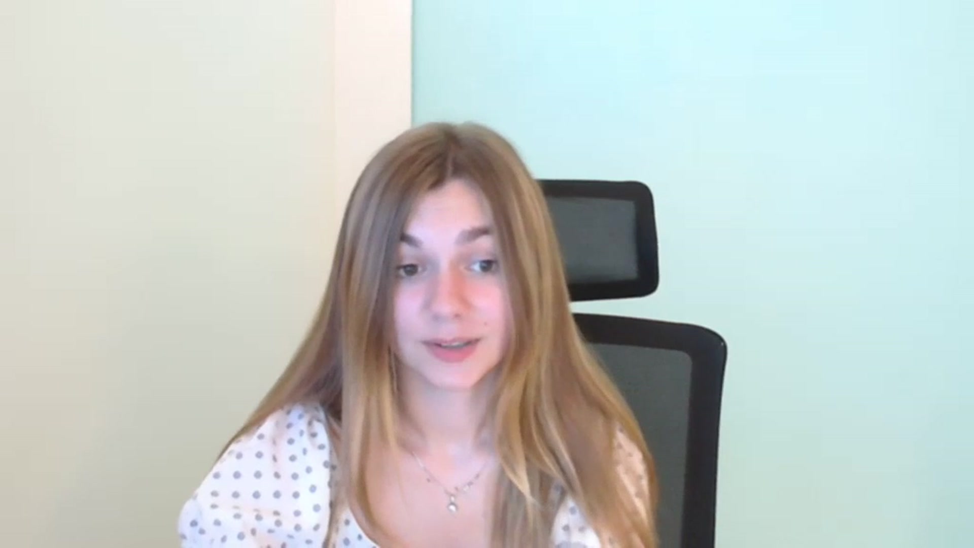 Gallery image thumbnail from Missi_More's myfreecams stream on, 07/25/2023, 08:51 image 9 of 20
