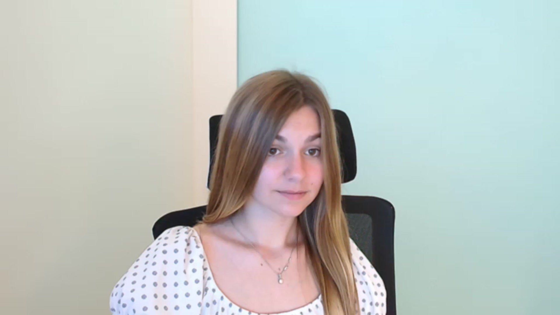 Gallery image thumbnail from Missi_More's myfreecams stream on, 07/25/2023, 08:51 image 13 of 20
