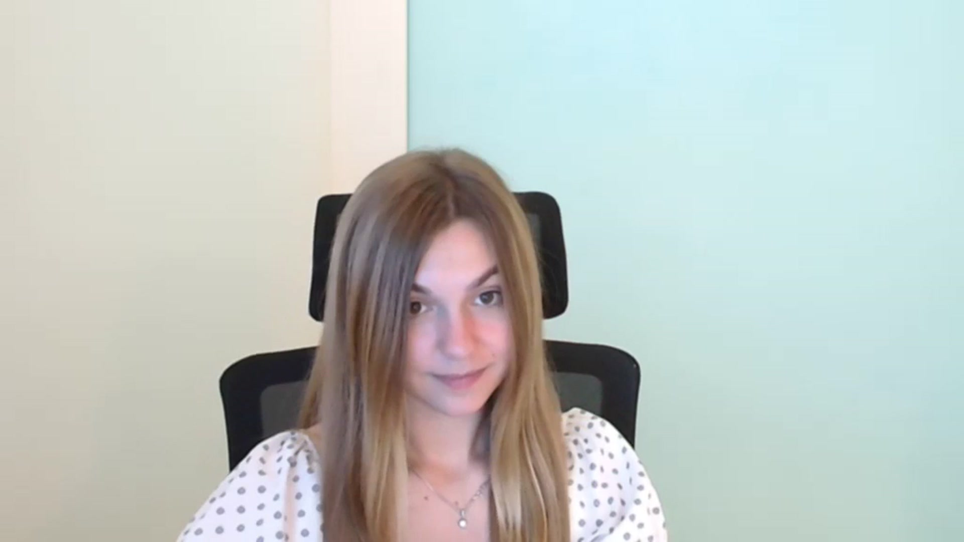 Gallery image thumbnail from Missi_More's myfreecams stream on, 07/25/2023, 08:51 image 7 of 20