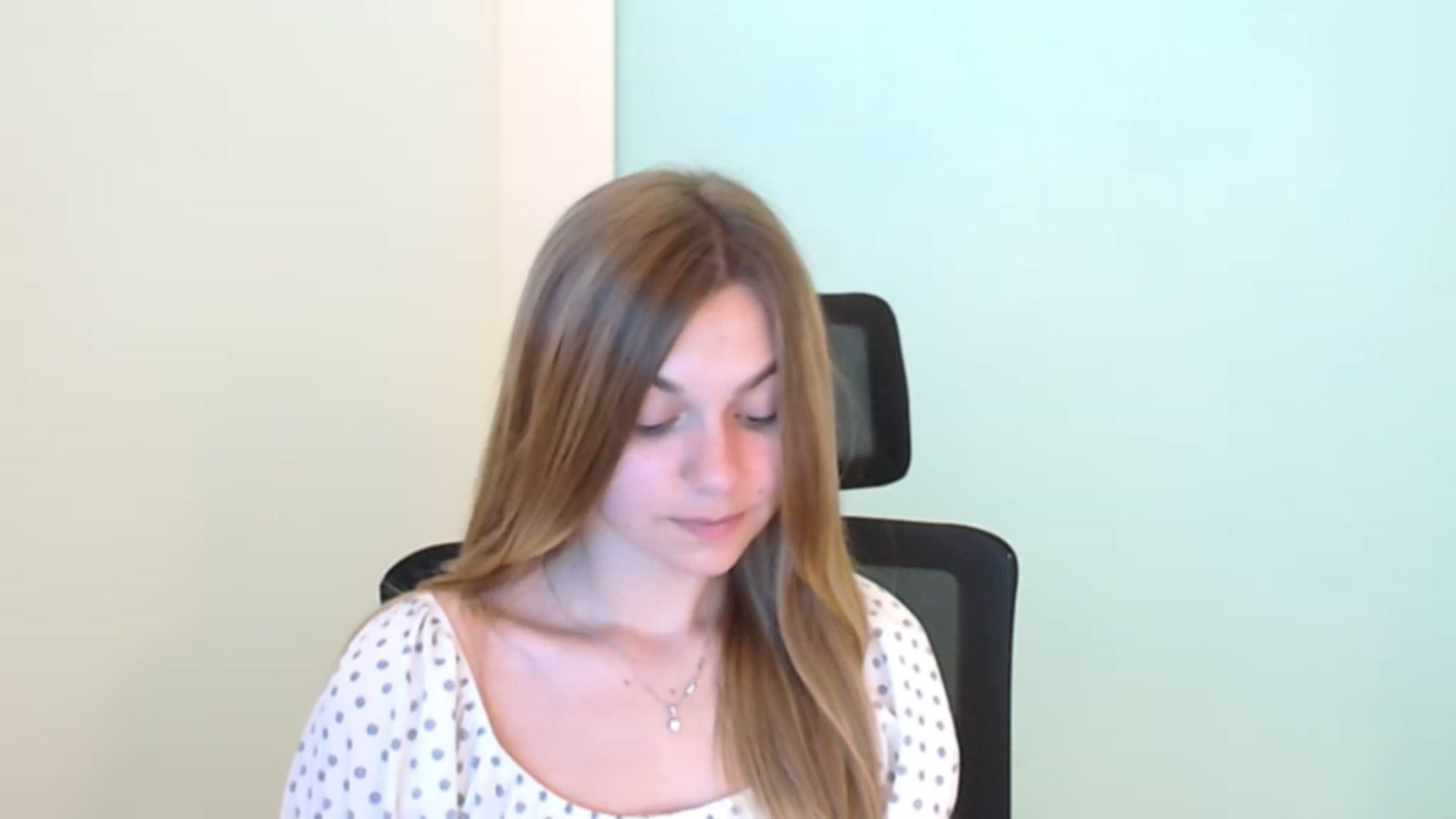 Gallery image thumbnail from Missi_More's myfreecams stream on, 07/25/2023, 08:51 image 11 of 20