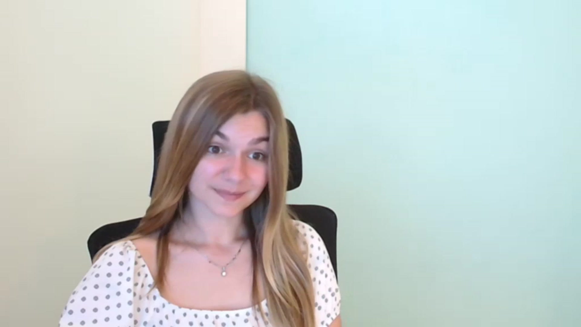 Gallery image thumbnail from Missi_More's myfreecams stream on, 07/25/2023, 10:44 image 7 of 20