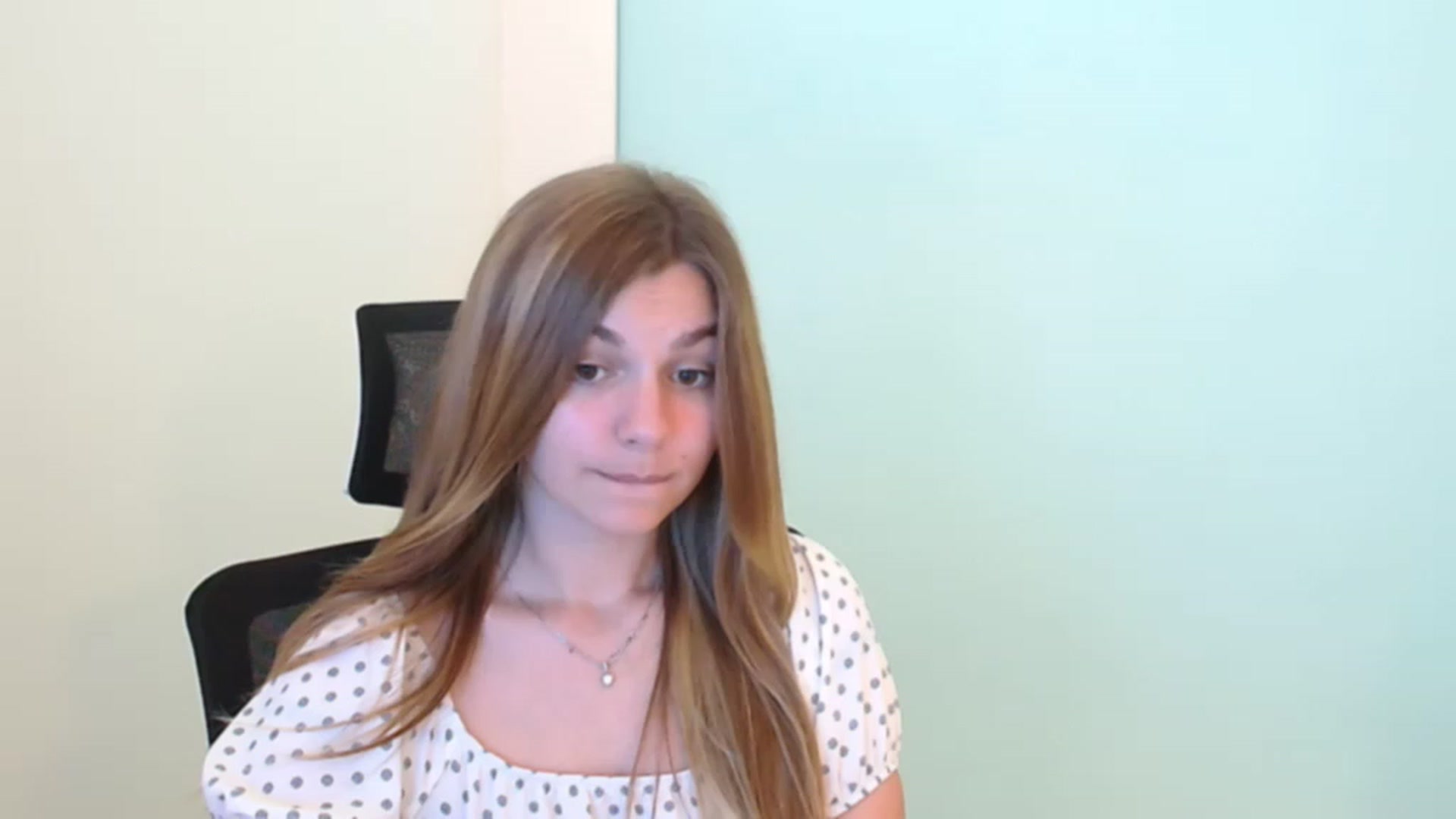Gallery image thumbnail from Missi_More's myfreecams stream on, 07/25/2023, 10:44 image 15 of 20