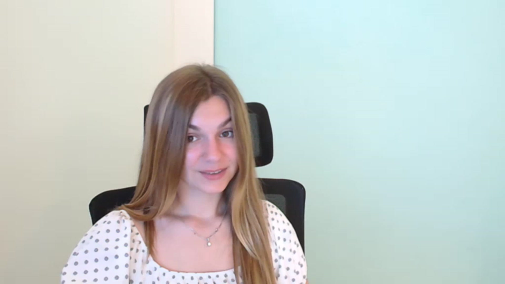 Gallery image thumbnail from Missi_More's myfreecams stream on, 07/25/2023, 10:44 image 9 of 20