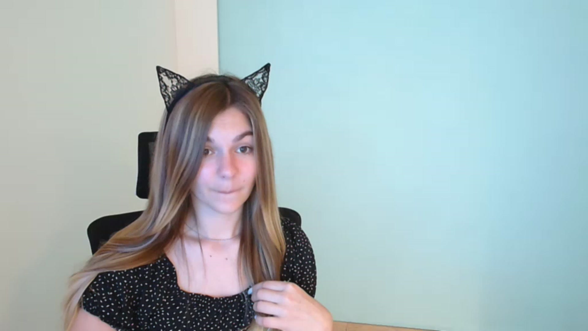 Gallery image thumbnail from Missi_More's myfreecams stream on, 07/27/2023, 10:14 image 7 of 20