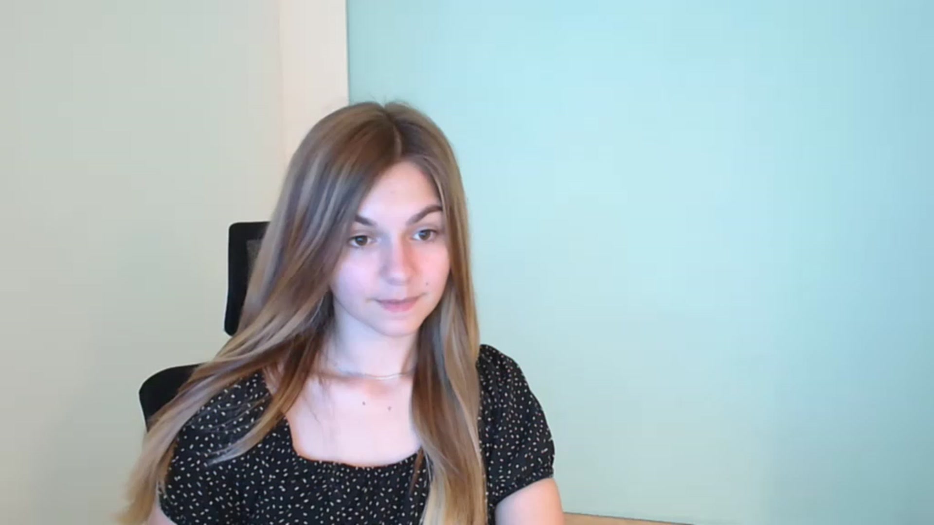 Gallery image thumbnail from Missi_More's myfreecams stream on, 07/27/2023, 10:14 image 4 of 20