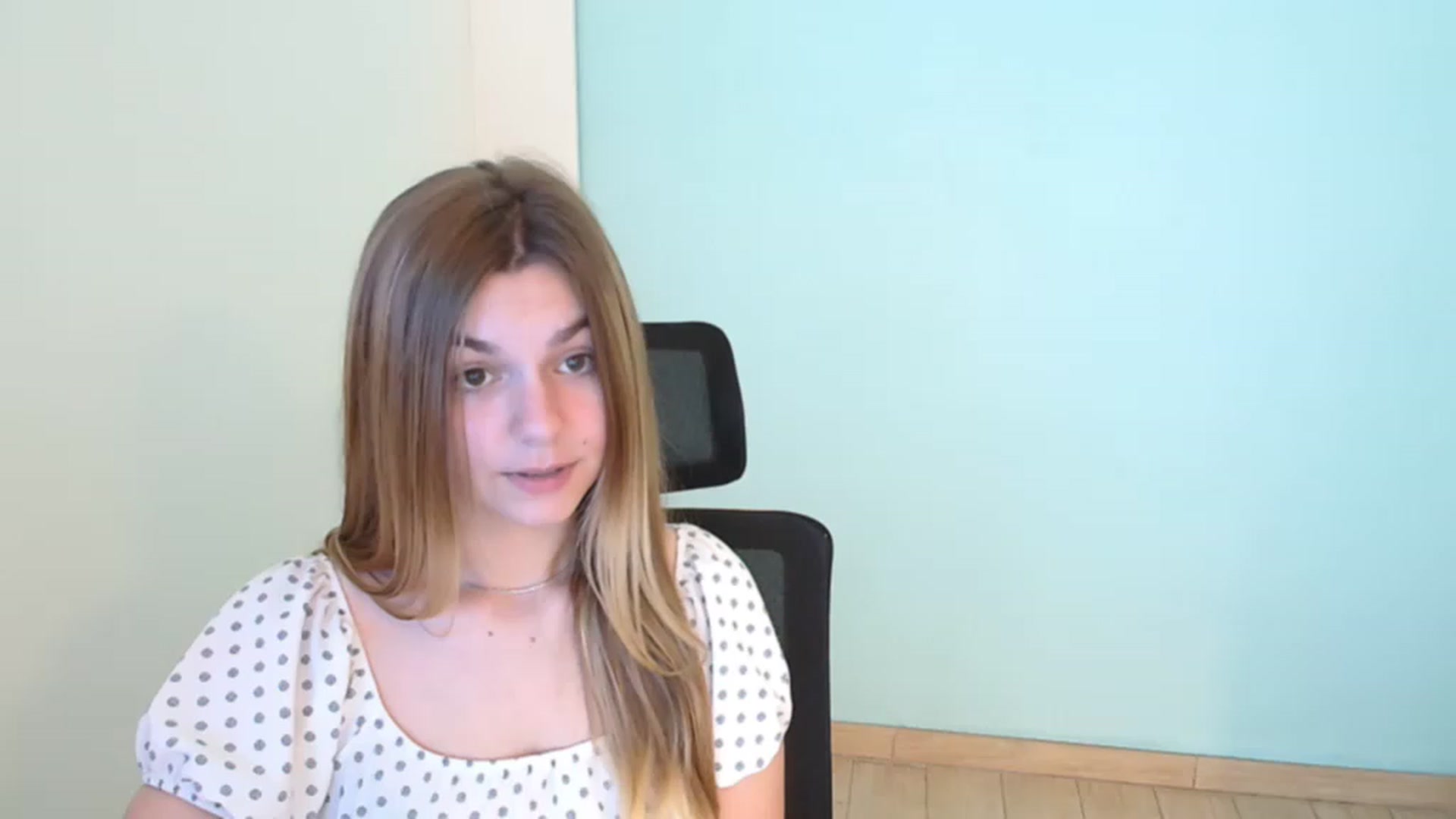 Gallery image thumbnail from Missi_More's myfreecams stream on, 07/28/2023, 07:42 image 16 of 20