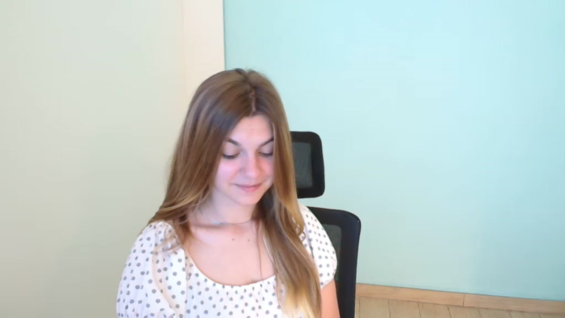 Gallery image thumbnail from Missi_More's myfreecams stream on, 07/28/2023, 07:42 image 13 of 20