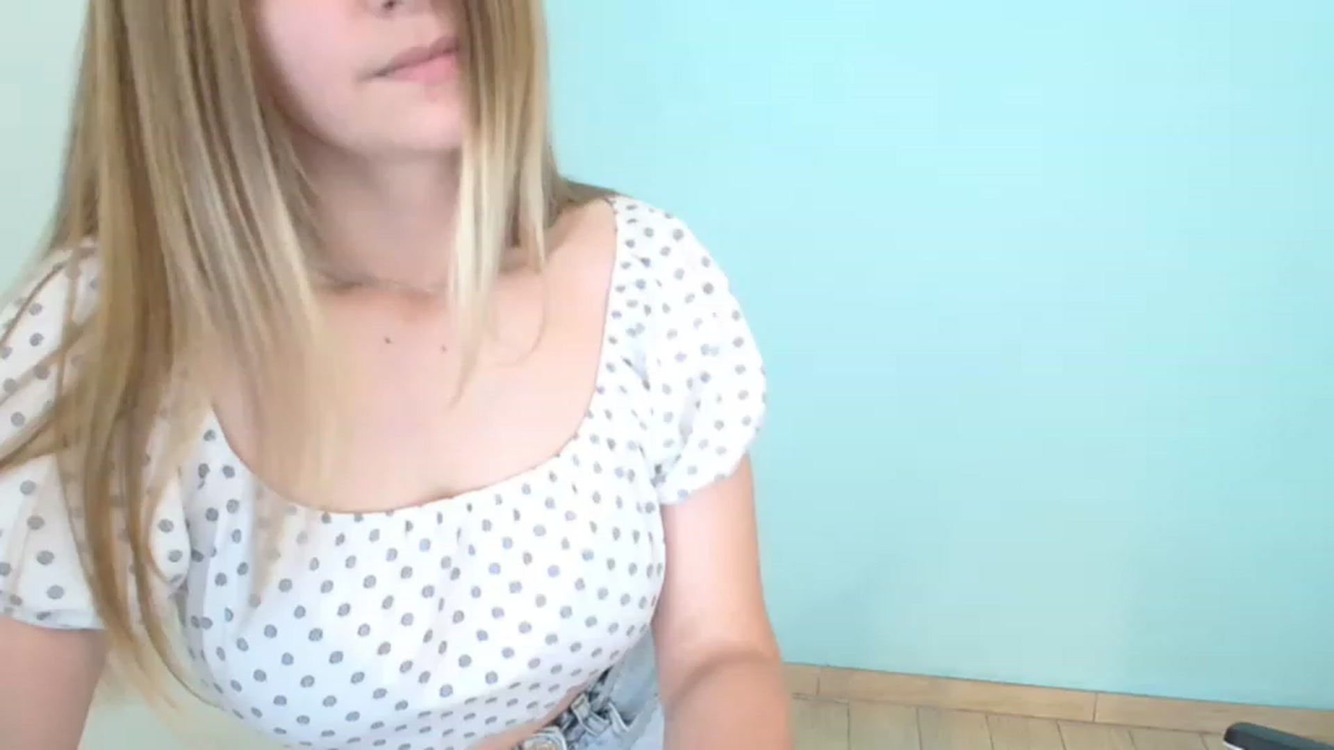 Gallery image thumbnail from Missi_More's myfreecams stream on, 07/28/2023, 07:42 image 7 of 20