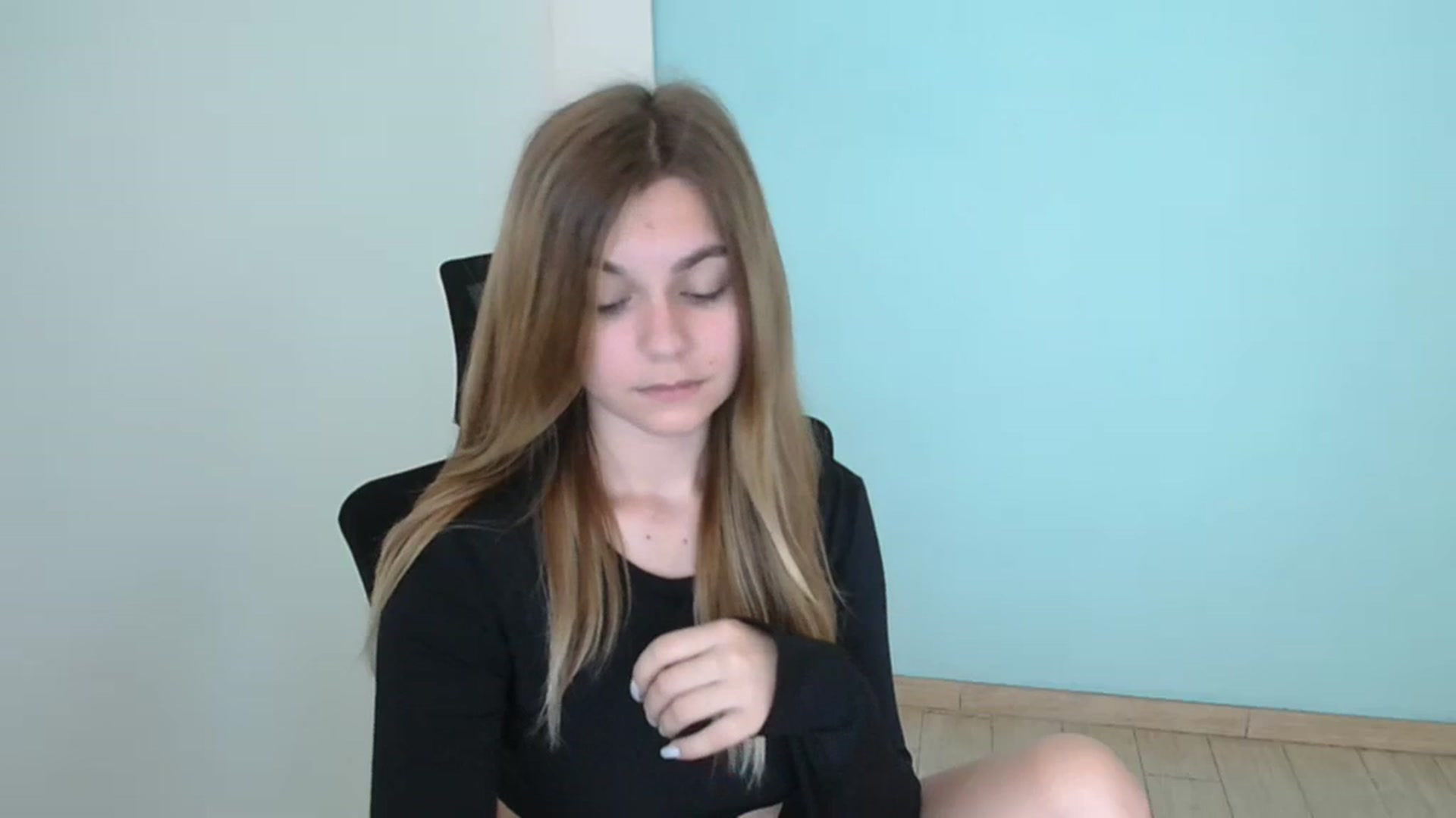 Gallery image thumbnail from Missi_More's myfreecams stream on, 08/03/2023, 08:26 image 19 of 20