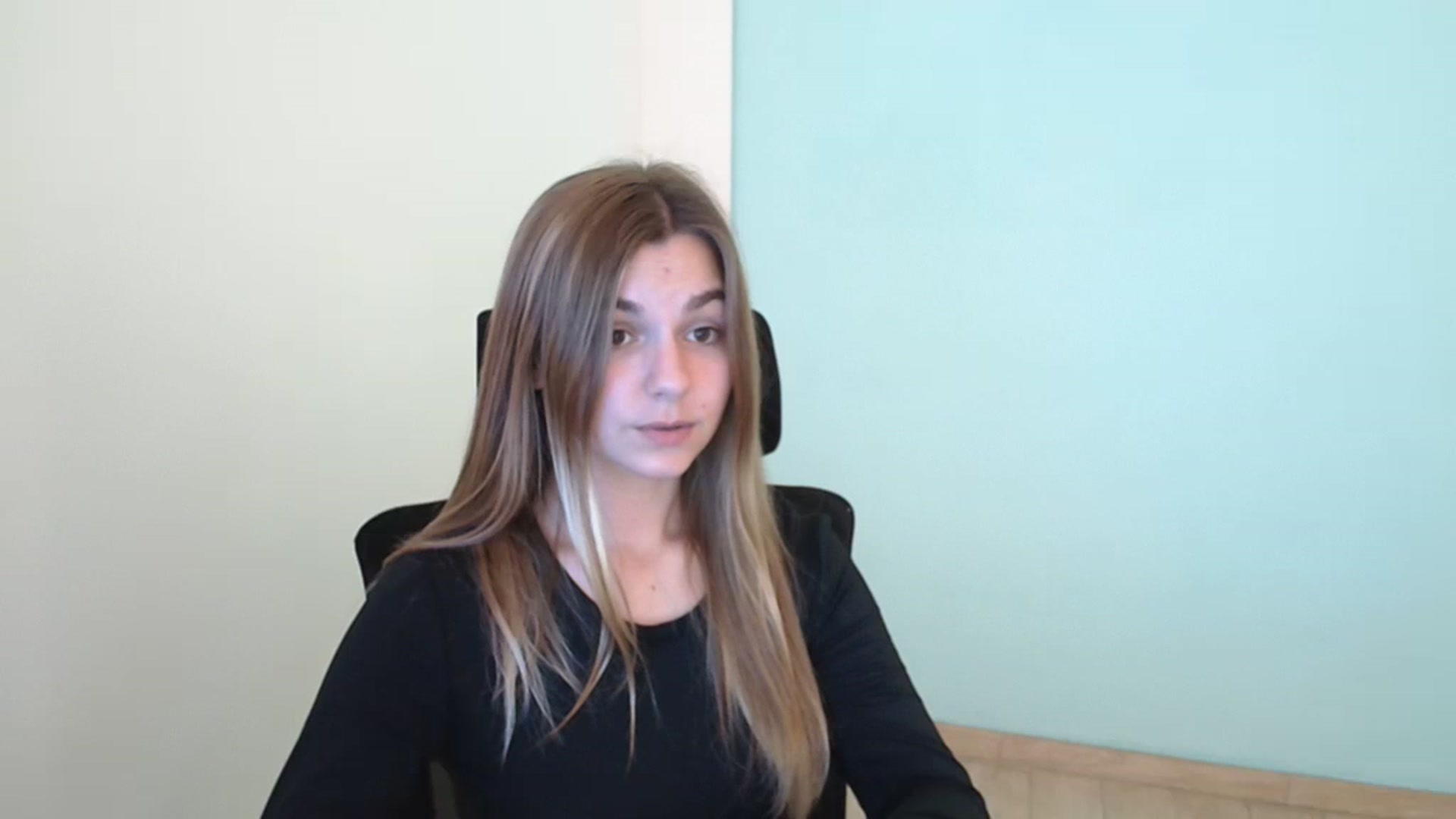 Gallery image thumbnail from Missi_More's myfreecams stream on, 08/04/2023, 10:49 image 12 of 20